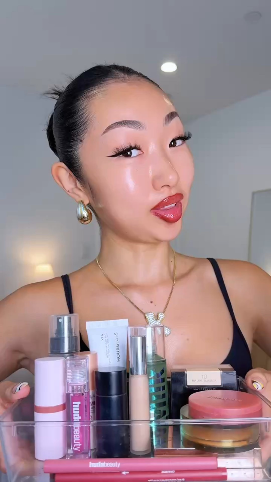 for the love island girlies, here’s a full face of makeup I’d wear in the villa ✨ guys this season is INSANE 😭 pls comment your thoughts, and how do we like this look? 🤍 #loveisland #loveislandusa #makeuphacks #makeuptips #GlowUp #makeuptutorial #makeupchallenge #MakeupRoutine #summermakeup #fullface

#LTKFindsUnder50 #LTKFindsUnder100 #LTKBeauty