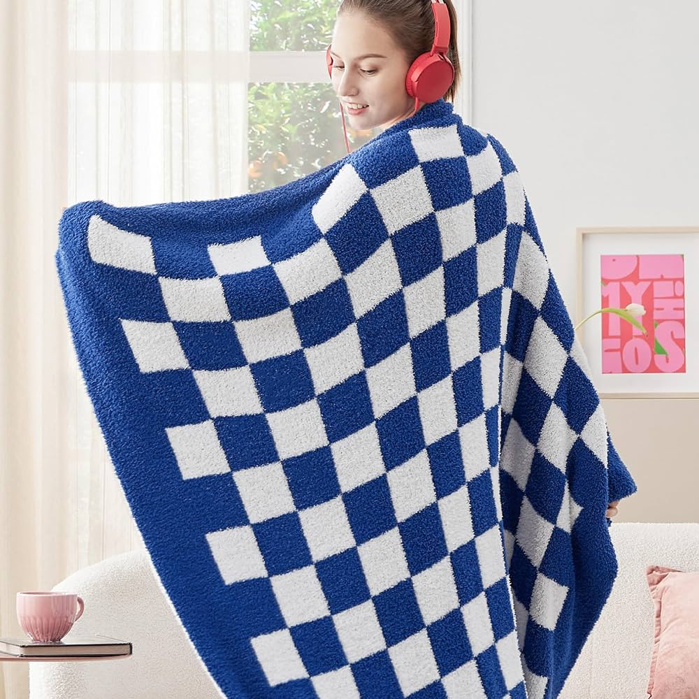 Bedsure Super Soft Knit Twin Blanket - Warm Cozy Reversible Checkered Blanket, Fluffy Fuzzy Plush... | Amazon (US)