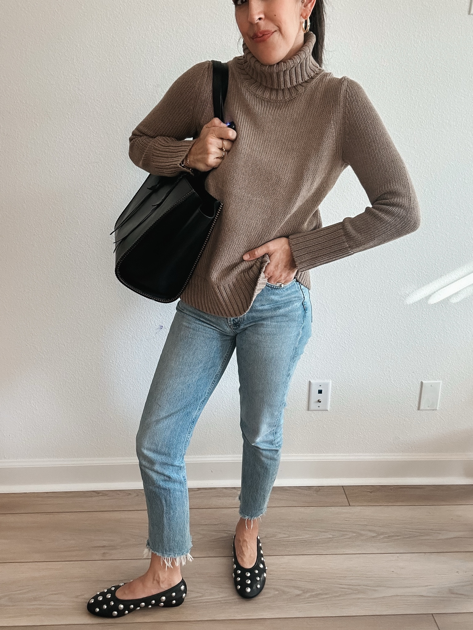 Polished cozy look! 
Sweater is gorgeous, I sized up 2 for an oversized look.
Shoes are true to size!
Bag is old from Freda Salvador. 

#LTKShoeCrush #LTKOver40 #LTKStyleTip