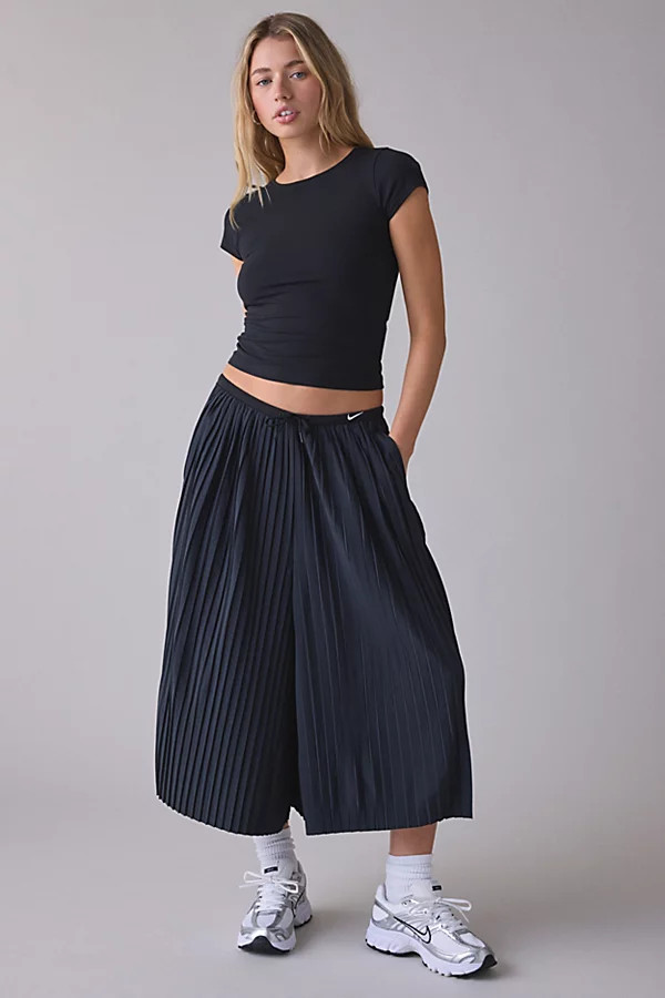 Nike Sportswear Oversized Mid-Rise Culotte Pant in Black/Sail, Women's at Urban Outfitters | Urban Outfitters (US and RoW)