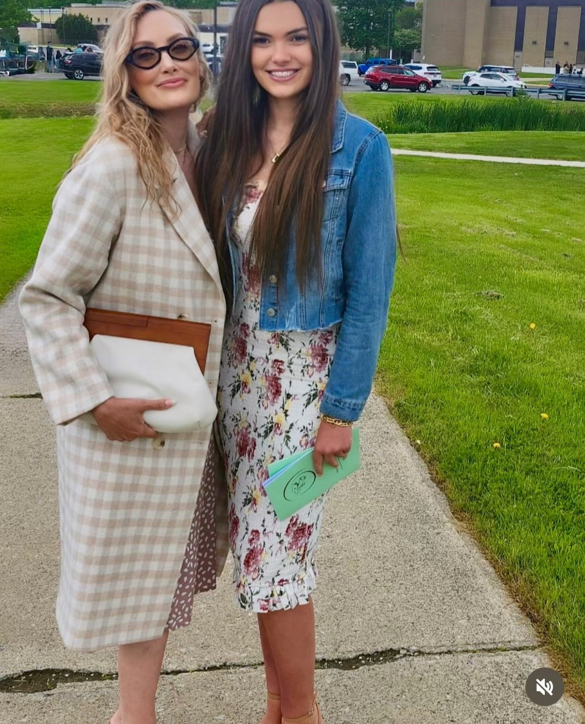 Just two girls with great hair and better taste 💐
Graduation looks & soaking in every bit of sunshine, laughter, and floral prints.
Matching vibes, different closets (most of the time) 😉
#CandidlyMary #MomAndDaughter #StyleWithHer #MomLifeButMakeItChic


#LTKSummerEdit #LTKBeauty #LTKSeasonal