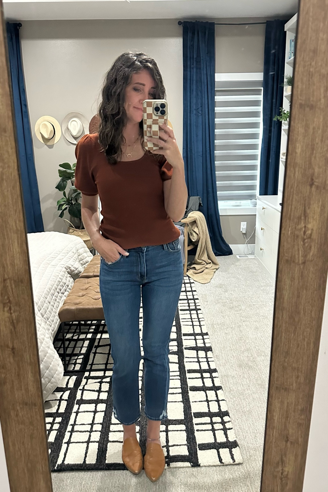 Transitioning into fall! 🍂 

#LTKstyletip #LTKSeasonal #LTKfindsunder100