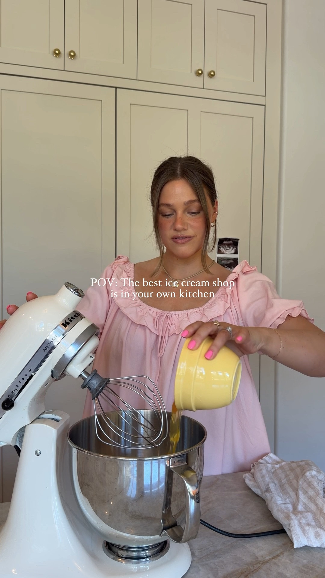 Ice cream at home! So easy and delicious we’ve been making it non stop 🌟

#icecream #homemadeicecream #summertreat #bresheppard