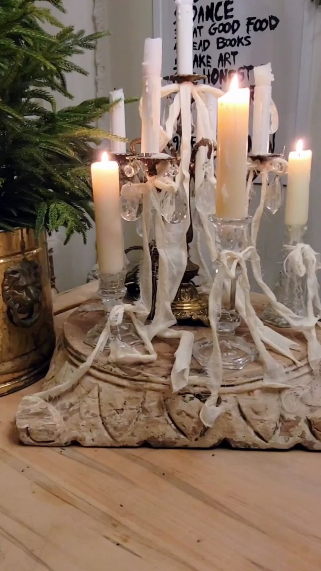 Christmas decor

#vintagedecor

#LTKHome #LTKHoliday #LTKSeasonal