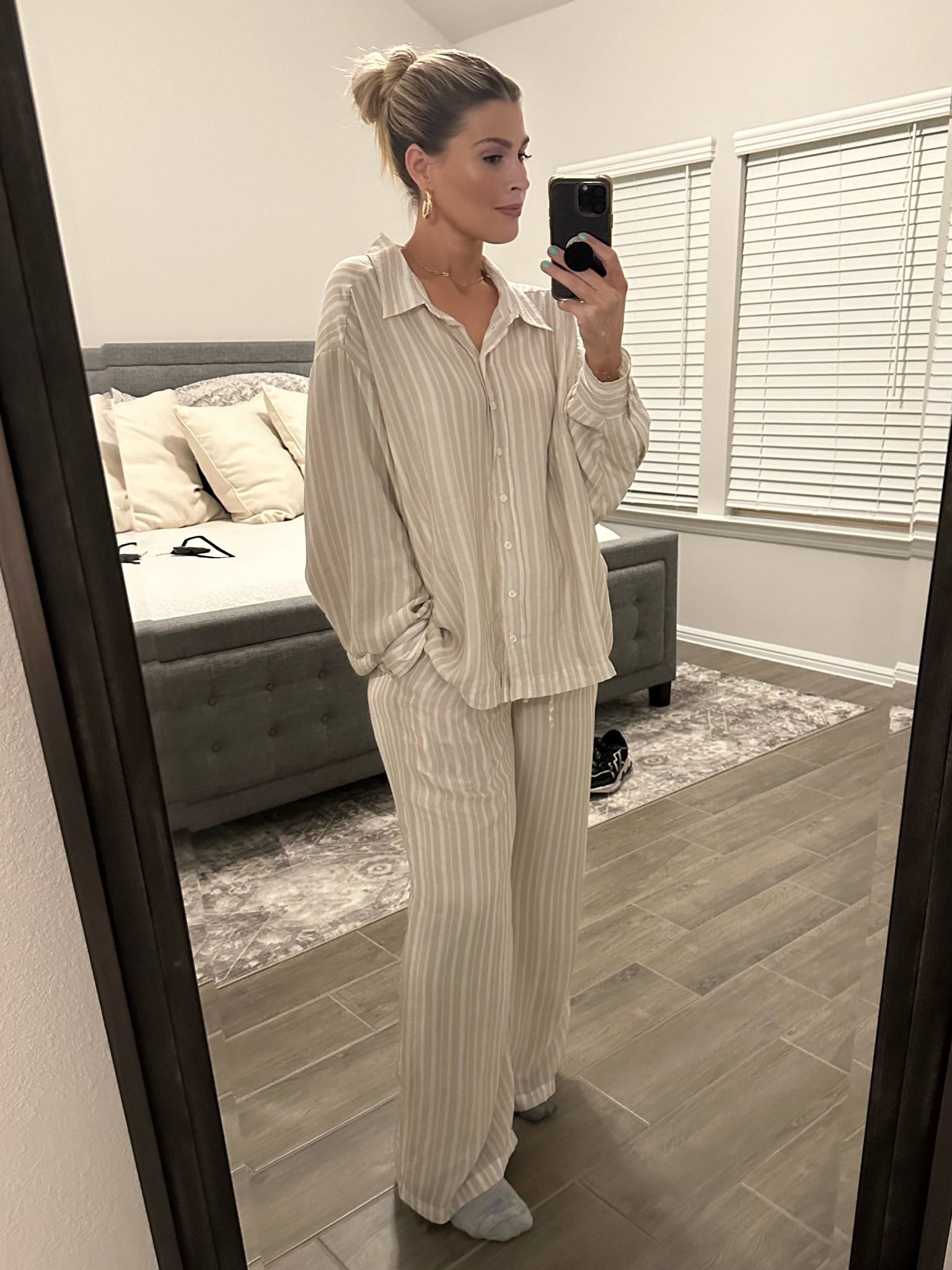 The dream set! So lightweight and the perfect transition fit!

#LTKBeauty #LTKMidsize