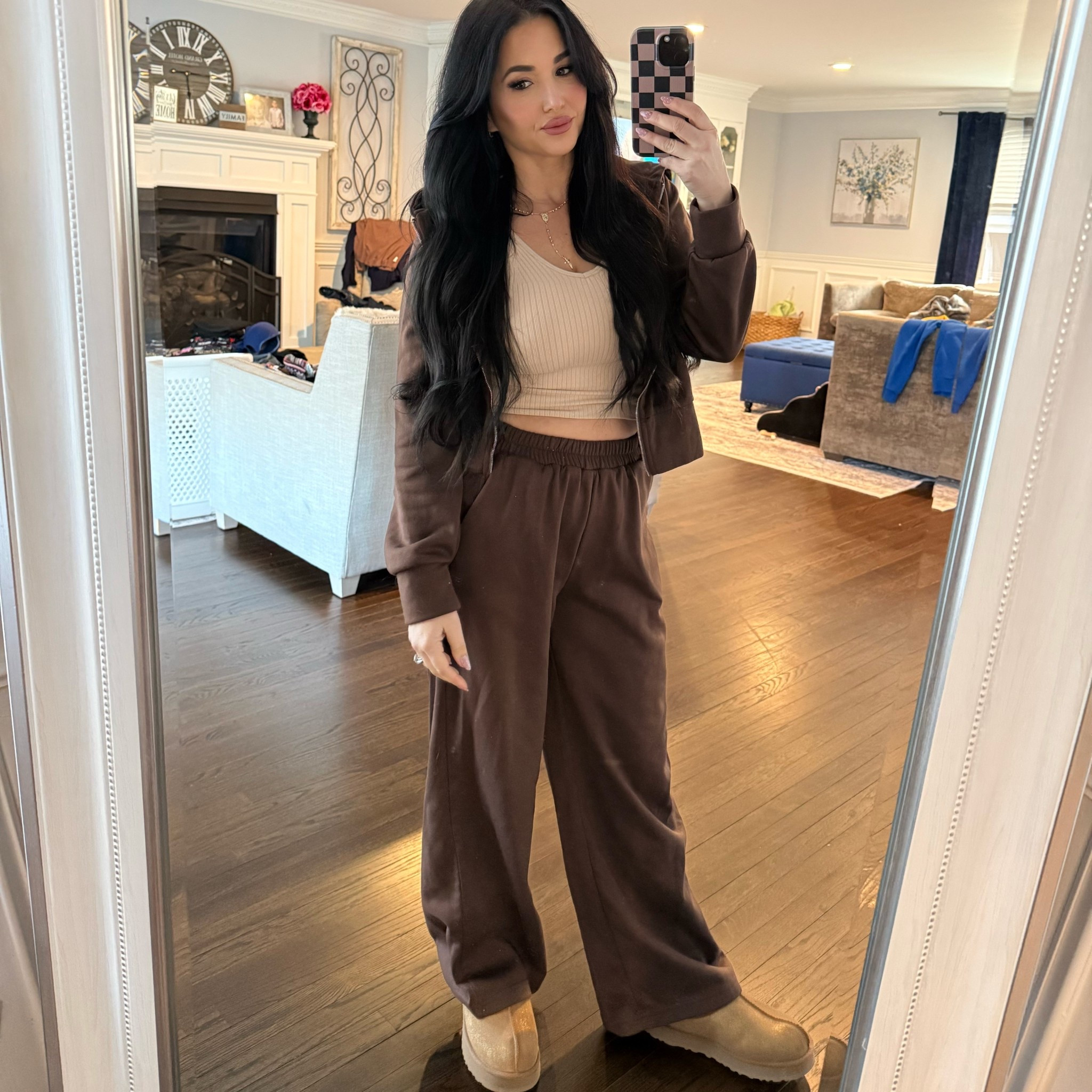 Cozy neutral set kind of day 🤎
This matching lounge set is SO comfy but still looks put together. Perfect for errands, school runs, or just living in it all weekend 🙌
Shop the full look + my UGG on LTK!
#LTKunder100 #LTKstyle #LTKfinds #LTKSeasonal #neutralstyle #cozyoutfit #loungewearset #winterstyle


#LTKFindsUnder50 #LTKActive #LTKPetite