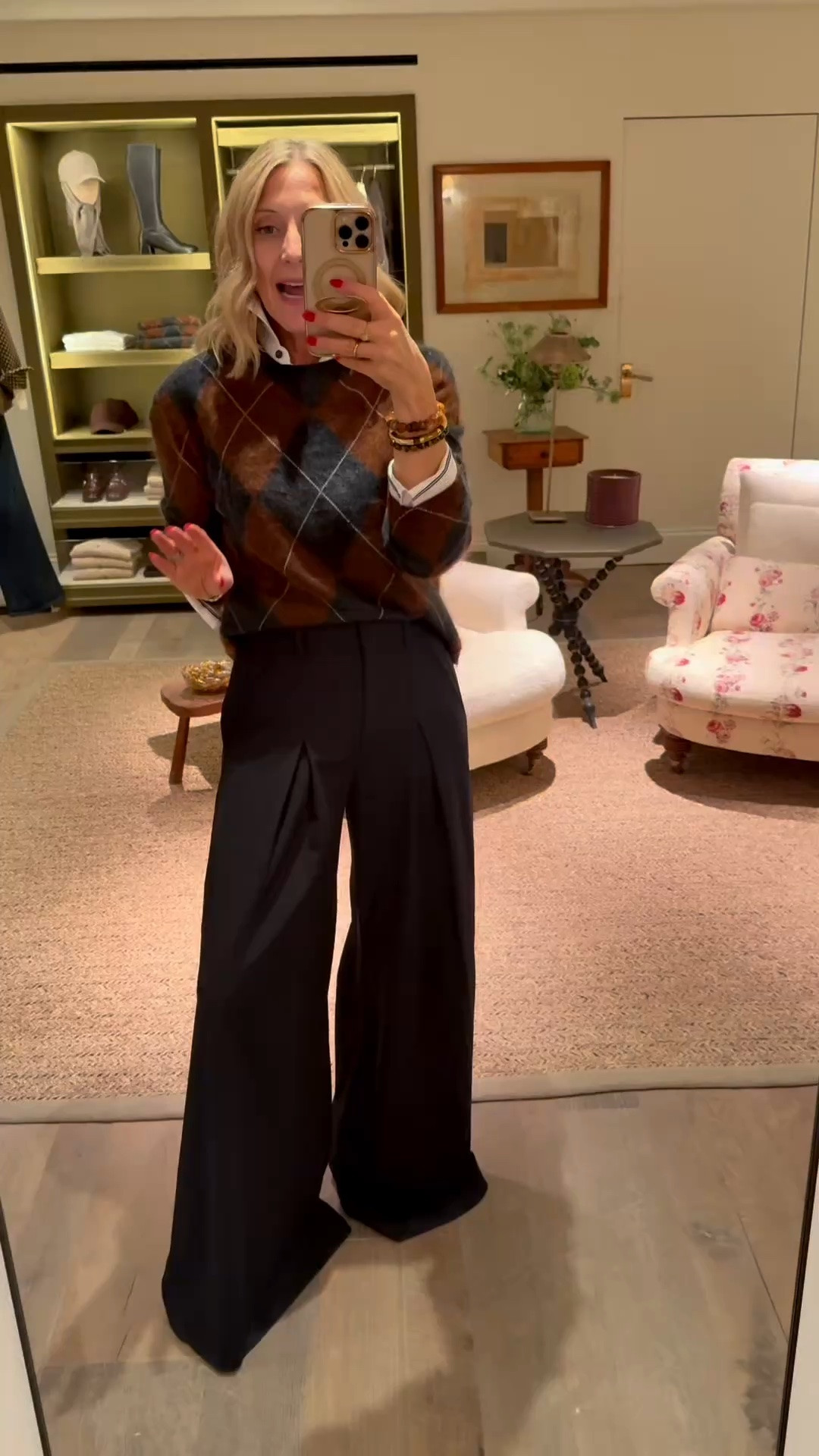 I think I may have found the PERFECT wide-leg trousers… 👌

The attention to detail is why these make the investment worthwhile. The pleats start low enough that they don’t pull across the thighs, the pocket placement sits beautifully and the profile of these trousers is GORGEOUS. 😍

And you absolutely don’t need to wear them with heels. I’ve shown the shorter leg length here with a low-profile trainer and they work just as well.

#LTKuk #LTKautumn #LTKstyletip