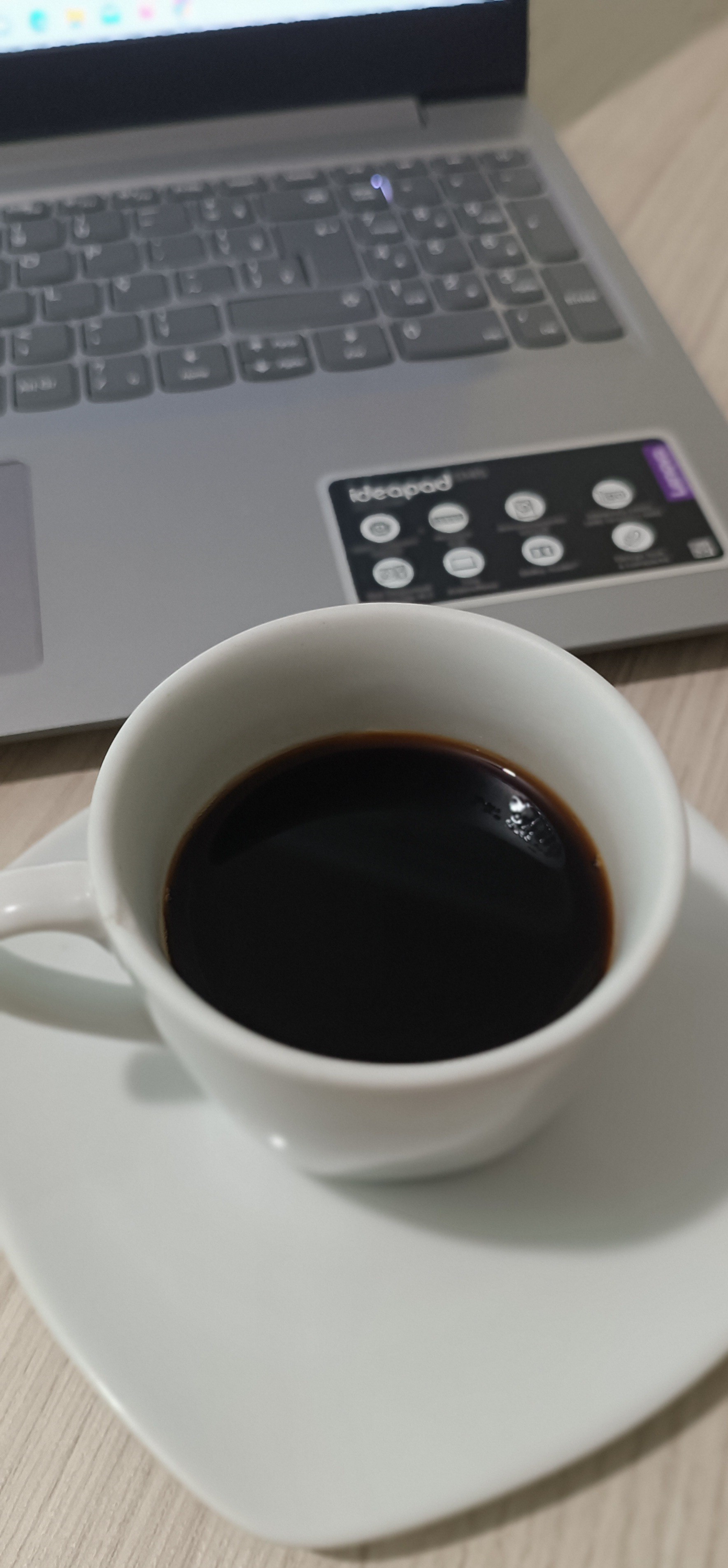 Meu companheiro de trabalho!

#LTKbrasil #LTKhome #LTKfamily