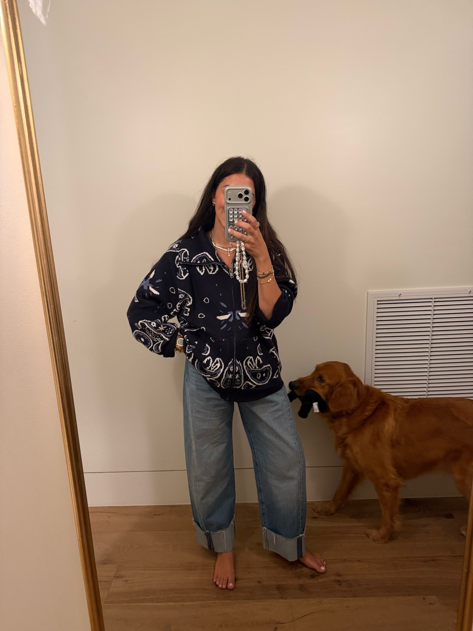 Cardigan: medium 
Jeans: 27 

Dressupbuttercup.com #dressupbuttercup #dederaad

#LTKootd #LTKmomlife #LTKSeasonal