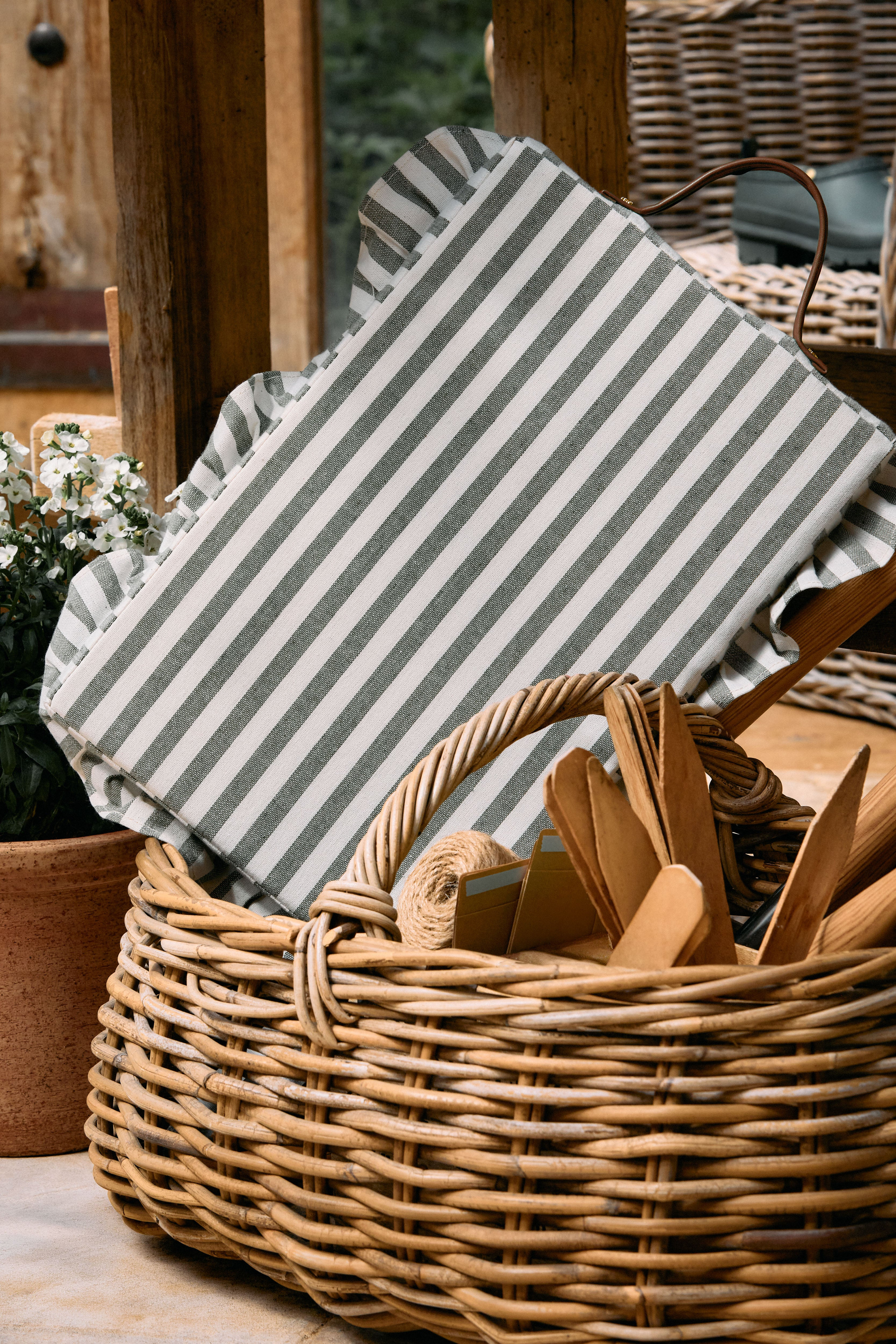 Frilled Gardening Knee Pad (Green Stripe) | Holland Cooper