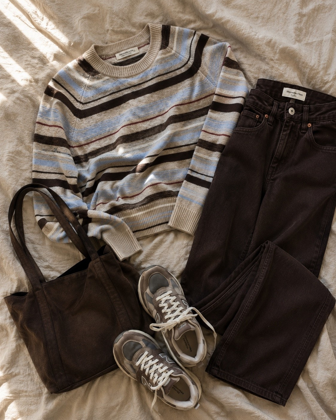 Easy fall outfit formula 🍂 striped sweater + wide-leg denim + neutral sneakers + an oversized tote. Abercrombie nailed these fall colors. 🤎

#LTKSaleAlert #LTKSeasonal #LTKgrwm