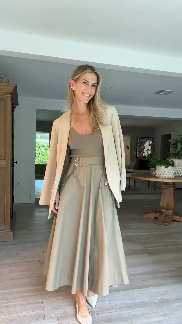 Day event look ✨
Polished, effortless and comfortable.
Neutral tones + clean lines always work.

#elegantstyle #outfitideas #dayevent #outfitoftheday #classy