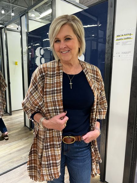 Old Navy Flannel Poncho Scarf | 50% off today | 50 is not old | women’s fashion | Fall Family Photos 

#LTKunder50 #LTKstyletip #LTKworkwear