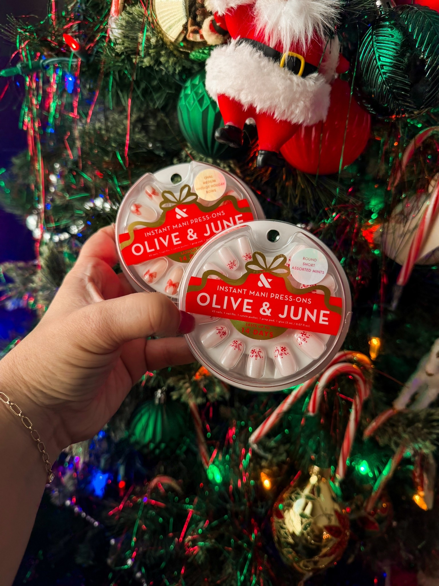 Holiday nails are here!! Love the olive and June nails! I prefer the glue ones as I think they last longer than the sticky ones! 

Press on nails
Olive and June 
Holiday nails
Beauty must haves
Holiday beauty must haves 



#LTKFindsUnder50 #LTKHoliday #LTKBeauty