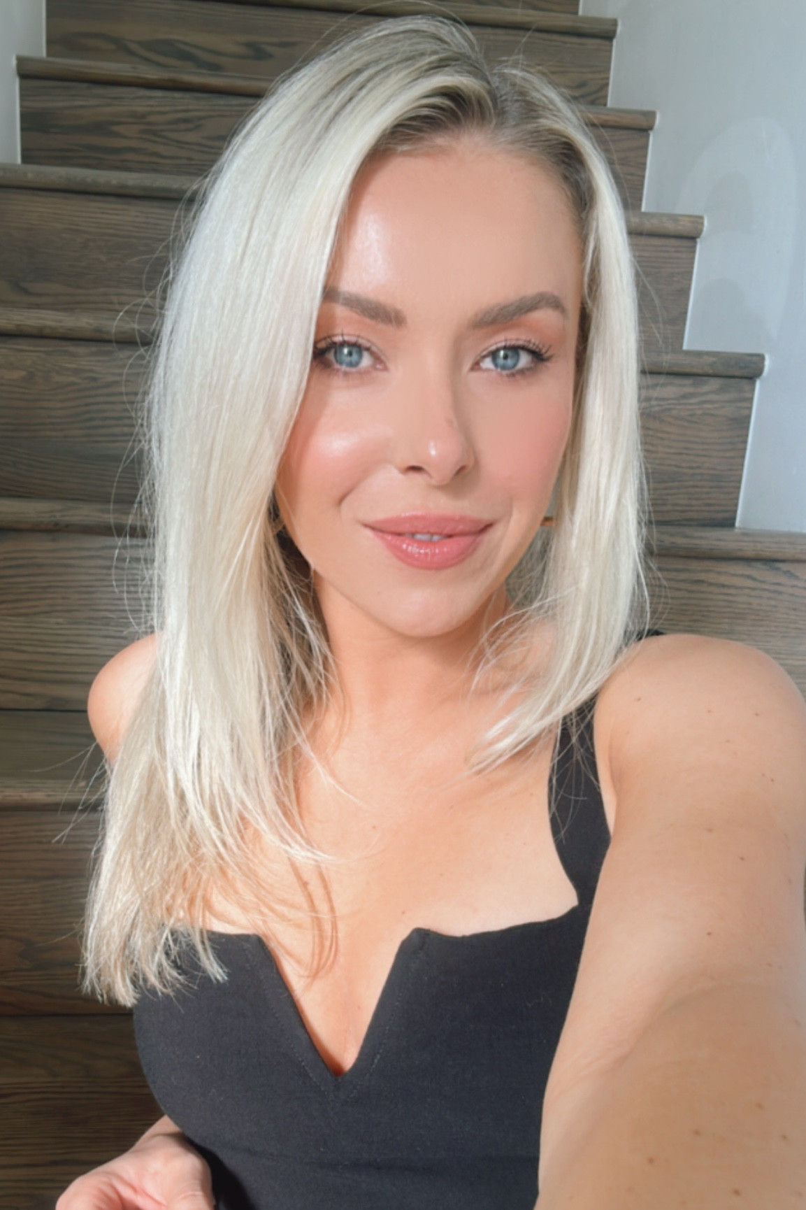 Date night makeup favorites 

The IT cosmetics foundation 10/10 recommend, it’s soo good I swear by it! 

