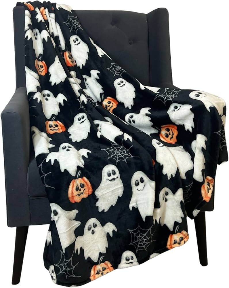 Halloween Throw Blanket: Jack O Lantern Pumpkins with Ghosts and Webs Design on Soft Velvet Fleec... | Amazon (CA)