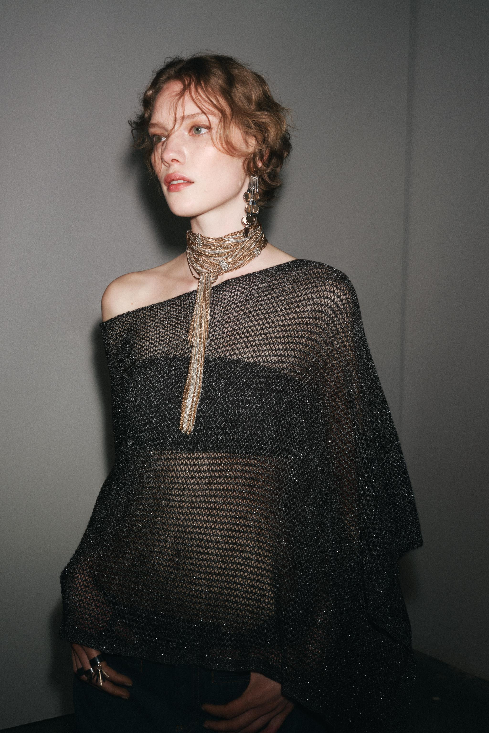 METALLIC THREAD CUT-OUT KNIT CAPE | Zara AU