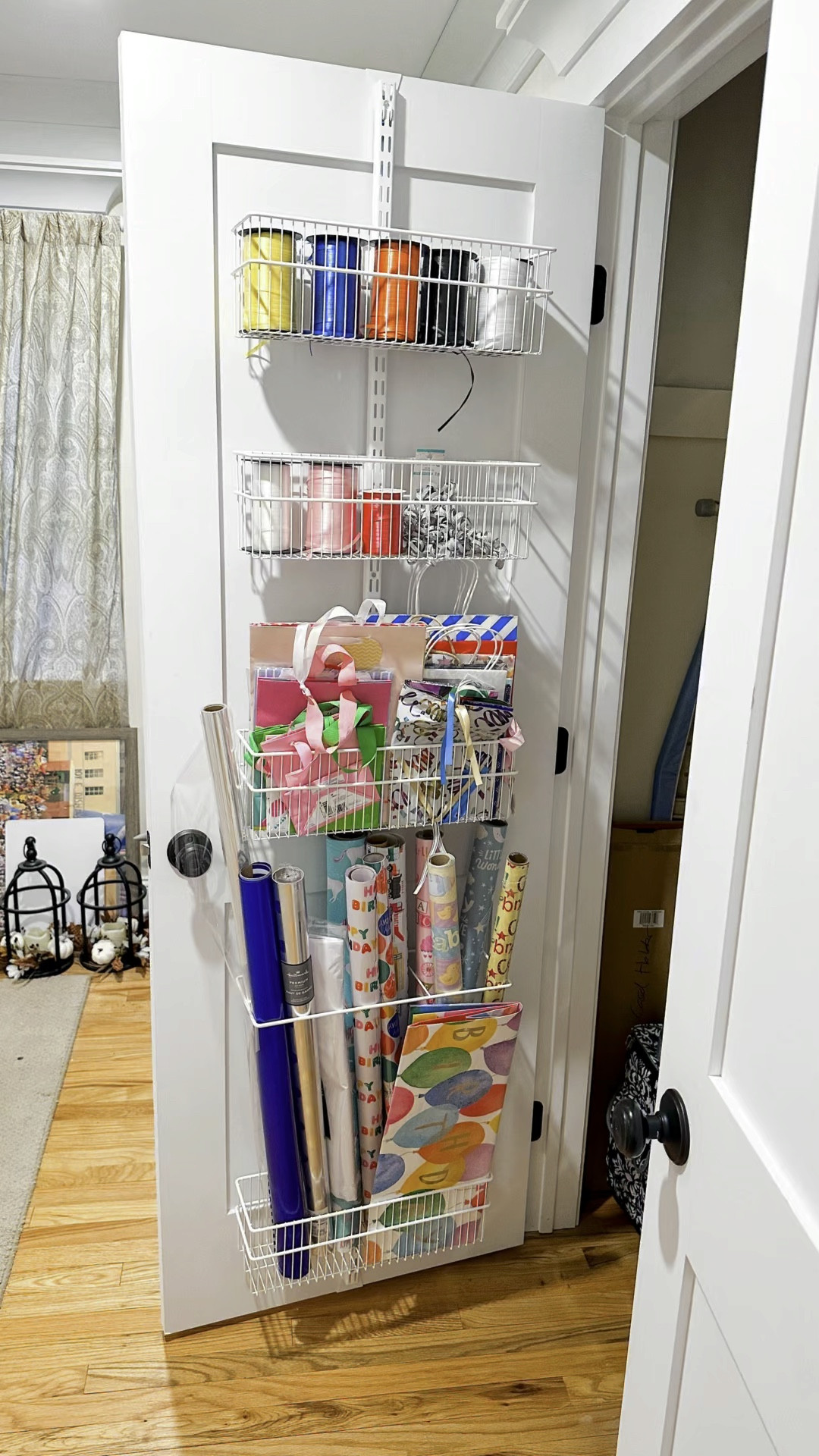 Gift wrap and holiday decor are two categories that people sometimes struggle with how to store 🎁

If you have room in the basement, a storage room or garage, those can be great places to store holiday decor in labeled bins 🙌🏻

If you want your items accessible, utilizing an unused closet is the perfect solution 🤩 the over the door gift wrap solution from Elfa is one of my FAVORITES 😍 it saves so much space and you can see exactly what you have ✨

For holiday decor, plastic drawers are an affordable way to store your smaller items so you never have to wonder where things are 👏🏻

Need help tackling a space in your home? Spring cleaning is around the corner ❤️ Now booking for April and May 📆
.
.
.
.
.
#fairfieldcountyct #westportct #fairfieldmoms #connecticutlife #stamfordmoms #westportmoms #norwalkmoms #wiltonct #connecticutliving #darienct #connecticutgram #ctsmallbusiness #203local #fairfieldcounty #fairfieldcountymoms #greenwichmoms #newcanaanct #newcanaanmoms #thecontainerstore #fairfieldct #westchestercounty #greenwichct #professionalorganizer #westonmoms #getorganized

#LTKhome #LTKGiftGuide #LTKSeasonal