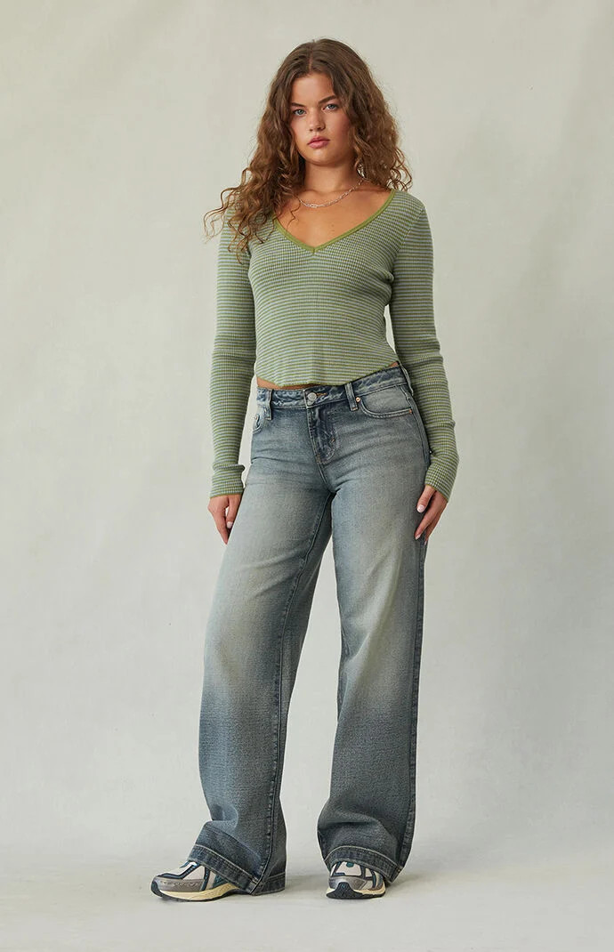Women's Casey Low Rise Baggy Jeans Light Blue Wash in Dark Indigo - Size 25 | PacSun