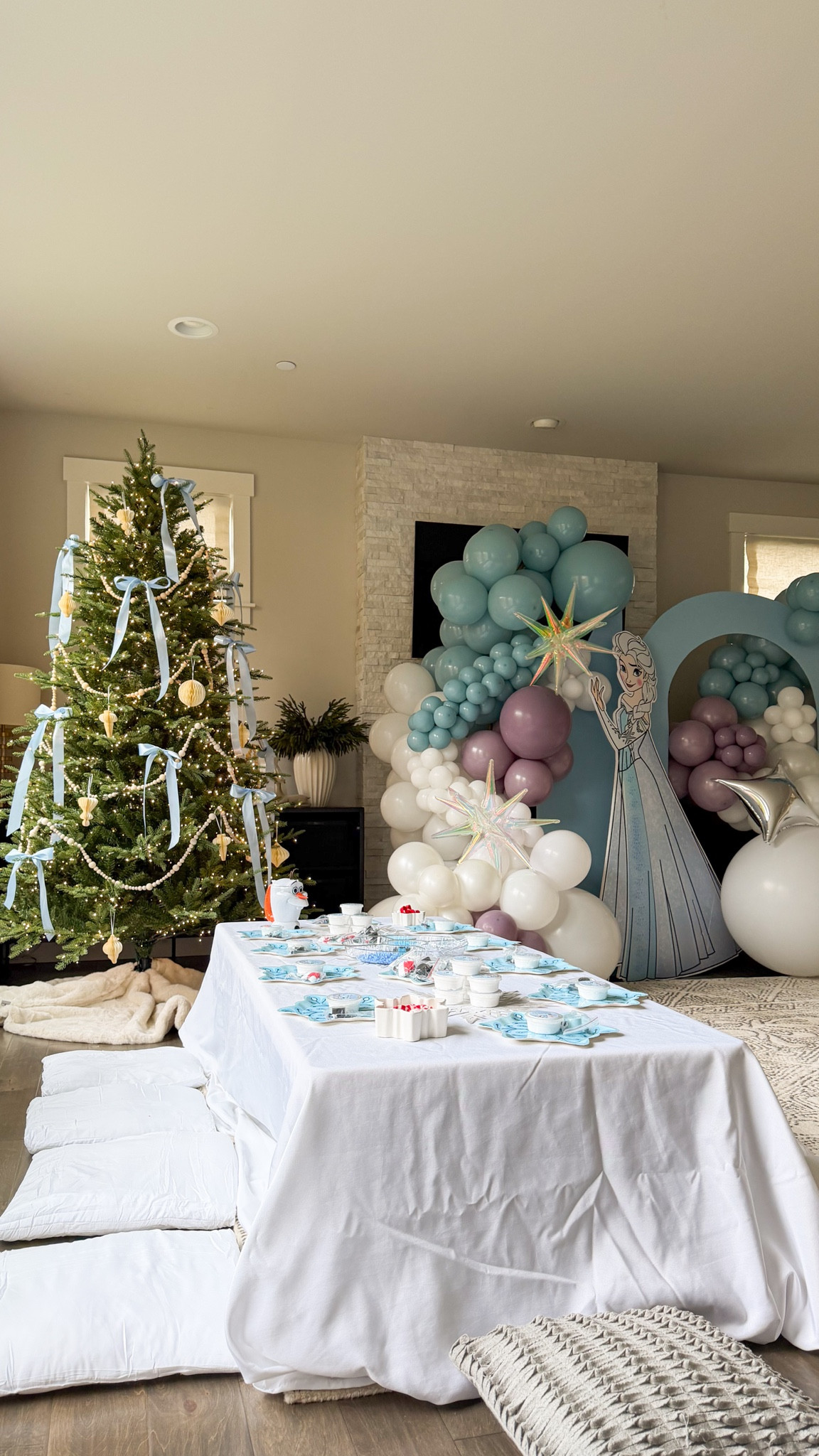 SNOWMAN CLAY CRAFT ☃️ This was a hit at lil sis’ Frozen themed birthday party! 

#LTKHome #LTKKids #LTKHoliday