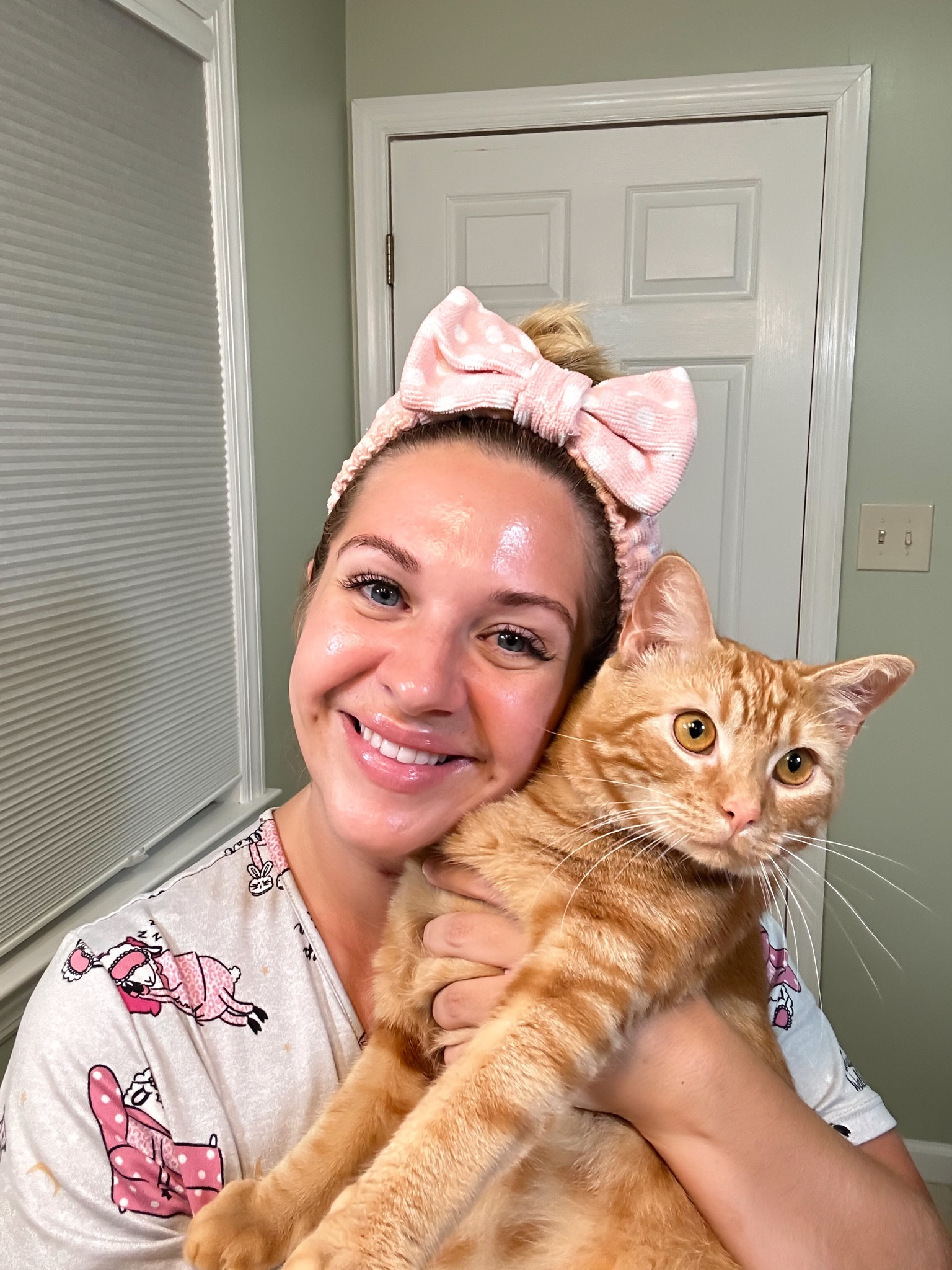 Of course, I had to share my P.M. skincare routine as well! I love all of these products and my little cat Frank decided to join! I have the full reel on IG too. 


#LTKunder50 #LTKbeauty #LTKFind