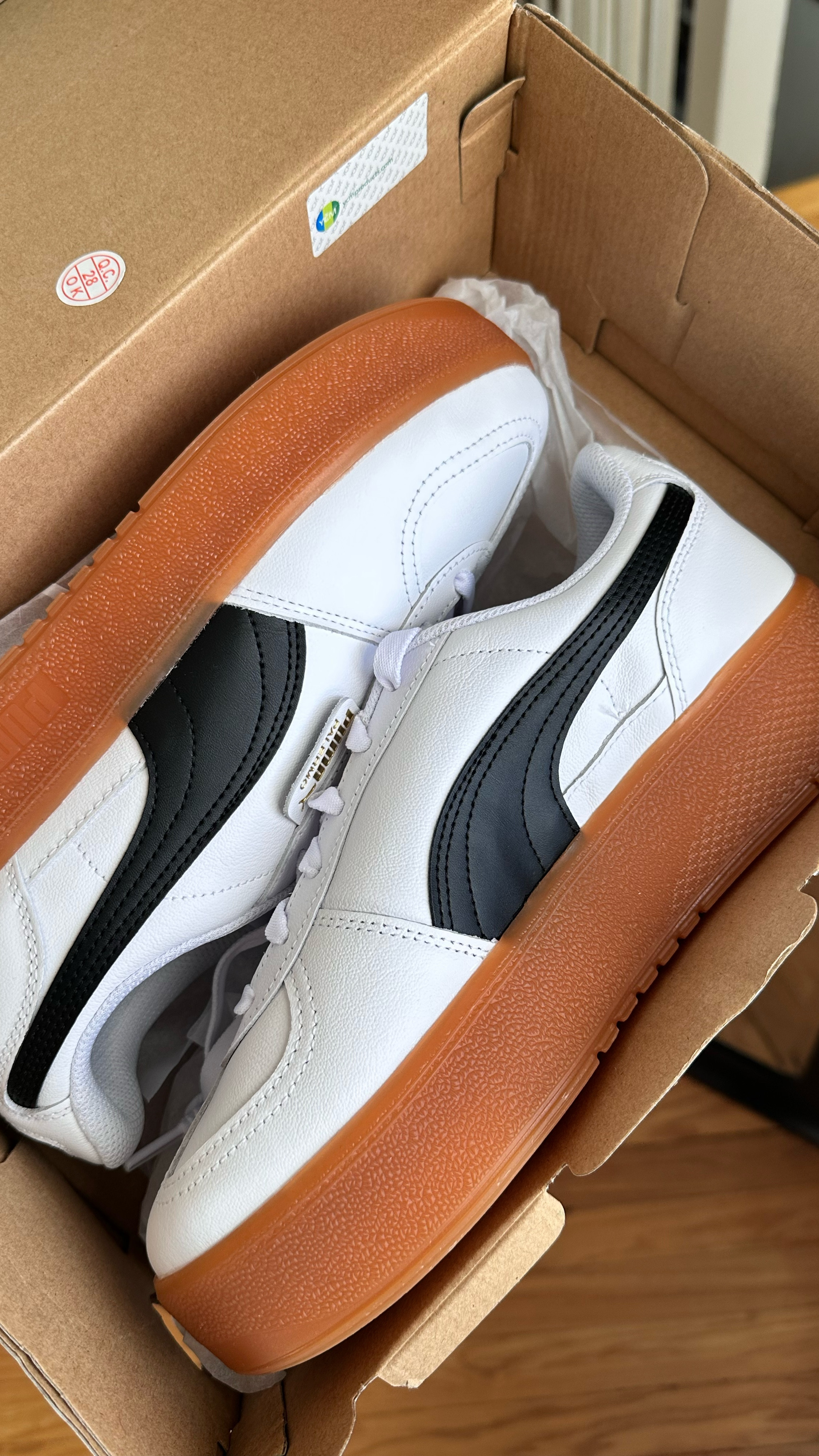 New kicks! I love a fresh pair of sneakers and these bubble gum bottoms didn’t disappoint. I’ll be wearing these a lot. Prepare to be sick of me. 😅

#LTKStyleTip