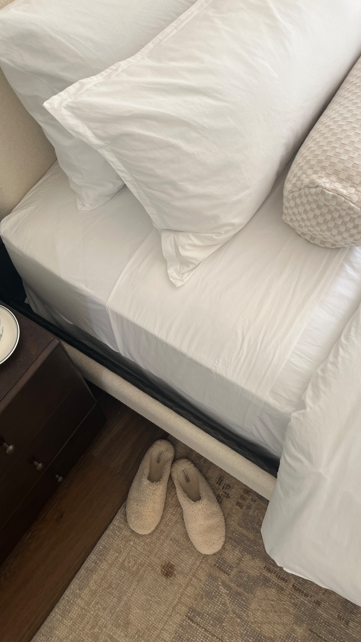 Corner bed sheets and slippers for a cool fall morning 

#LTKHome