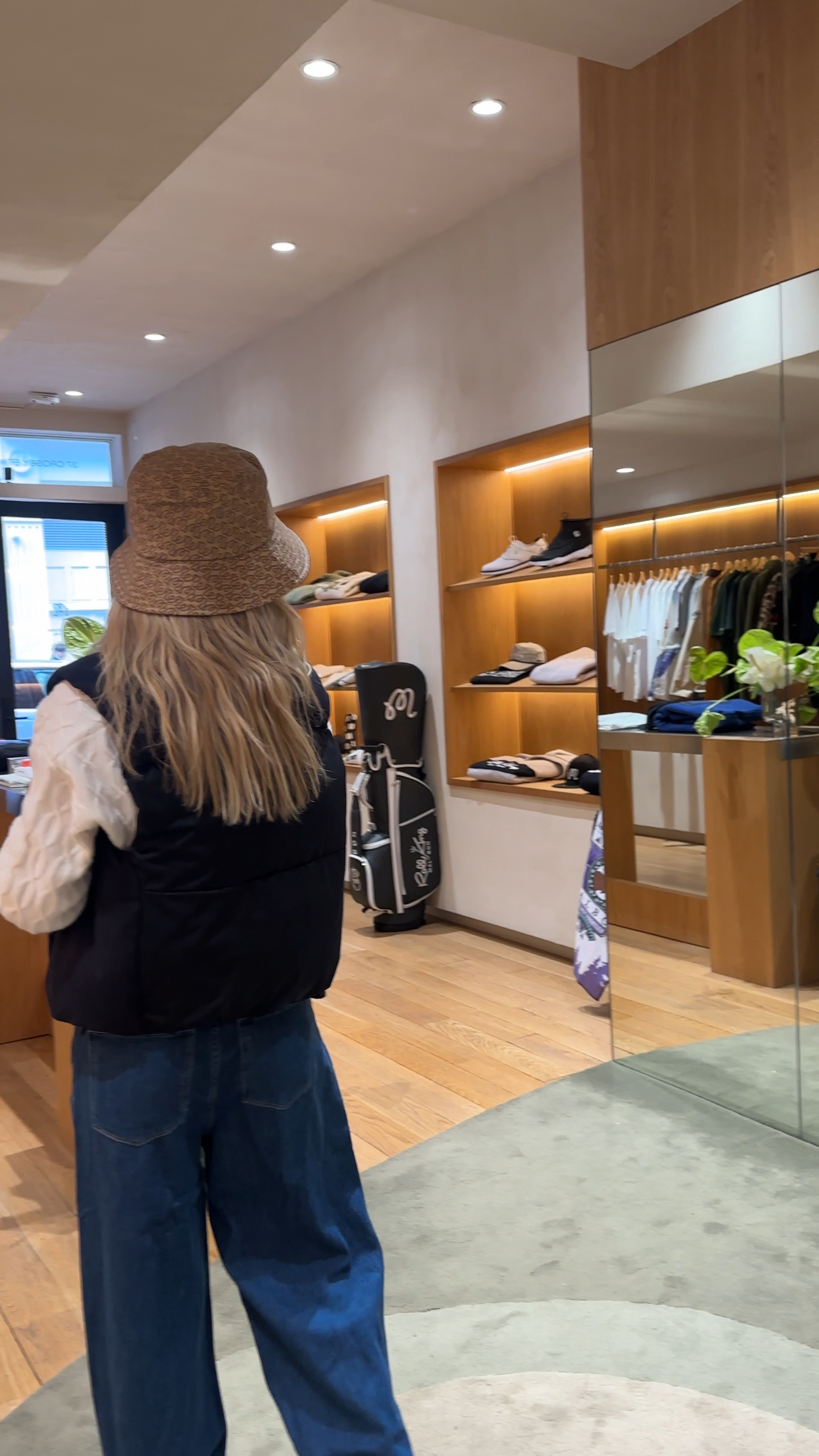 Was just throwing on some of my favorites from Malbon, this look makes no sense 🤣 puffer vest is size S, jeans are size 23 (not Malbon but favorite pair from Dl1961)

#LTKFitness #LTKSeasonal #LTKActive