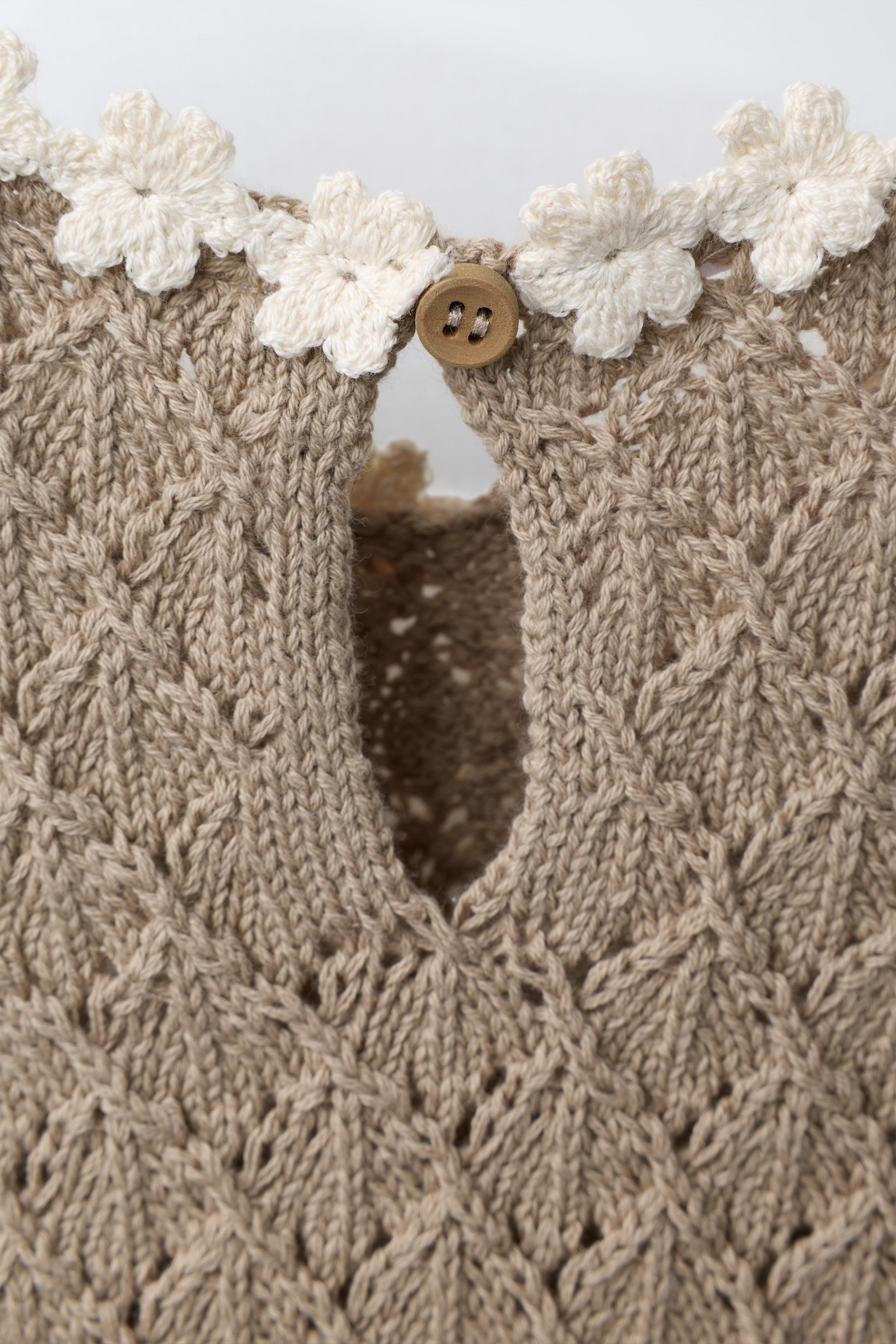 CROCHETED FLOWER KNIT TOP | Zara US