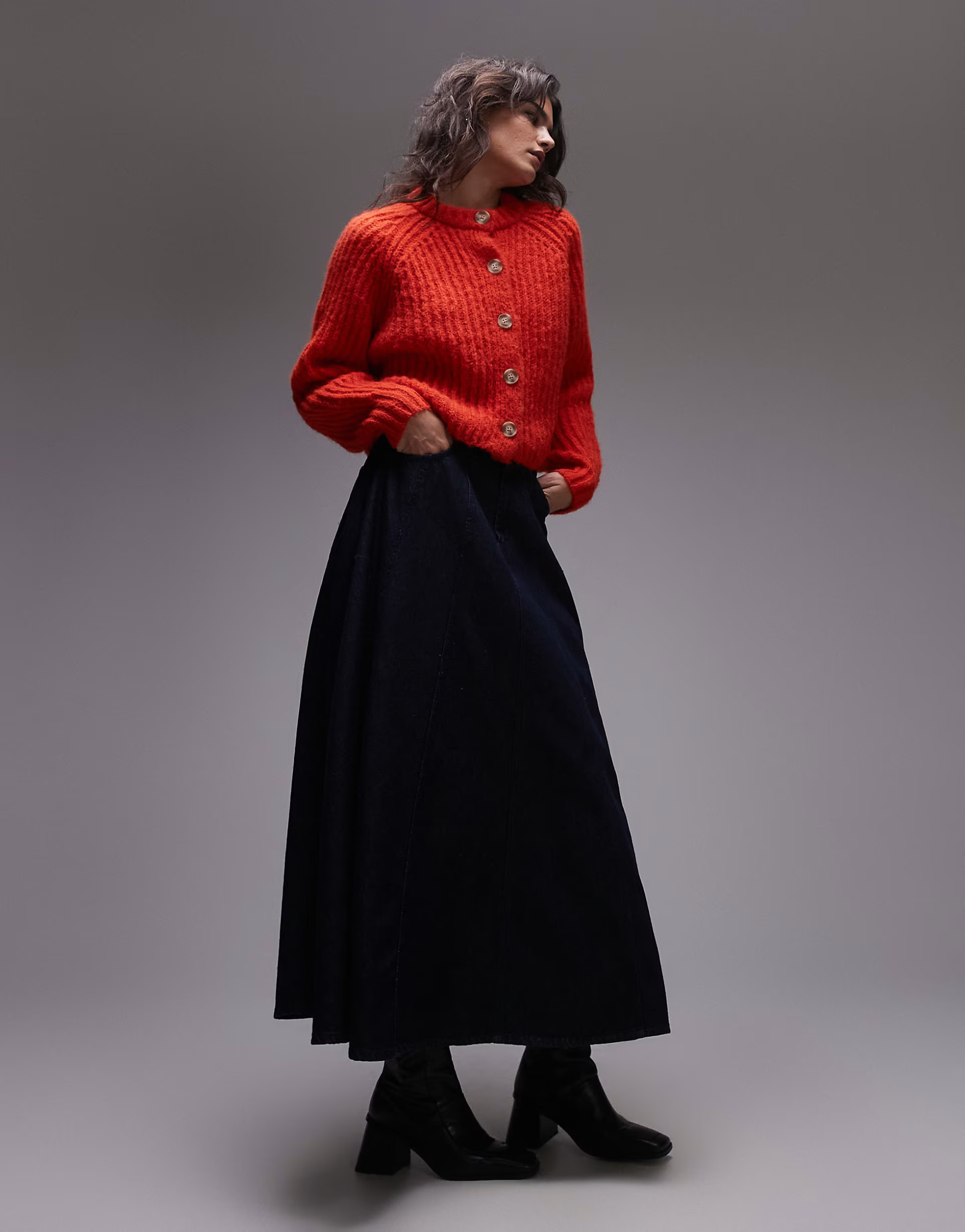 Topshop knitted chunky crew neck cardigan in red | ASOS (Global)