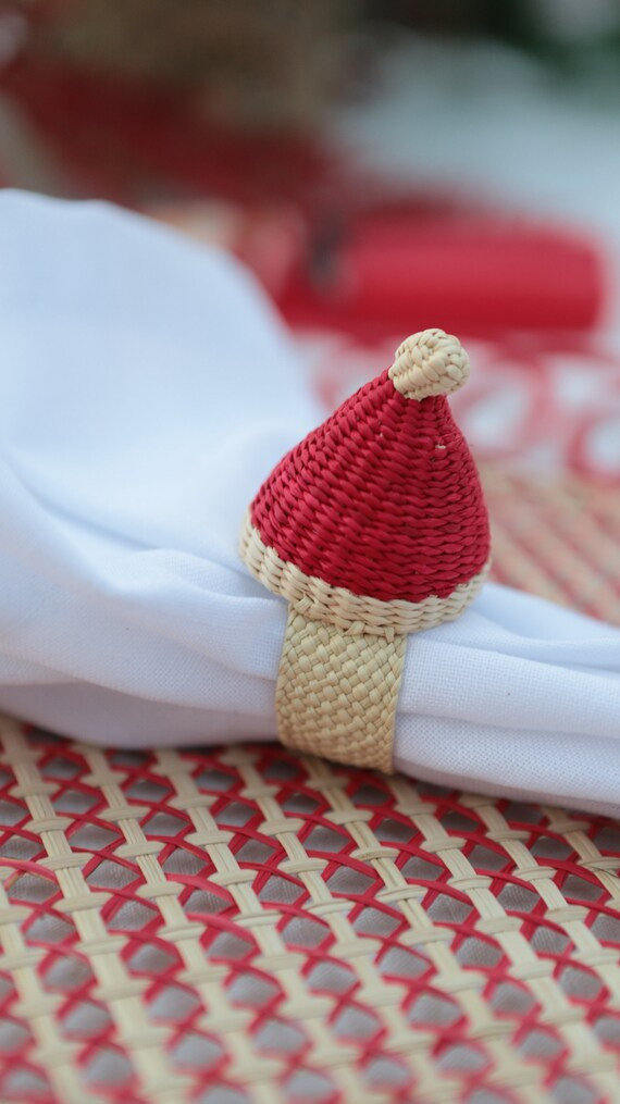 Christmas Hat Napkin Ring/iraca/raffia/christmas Table Decor - Etsy | Etsy (US)