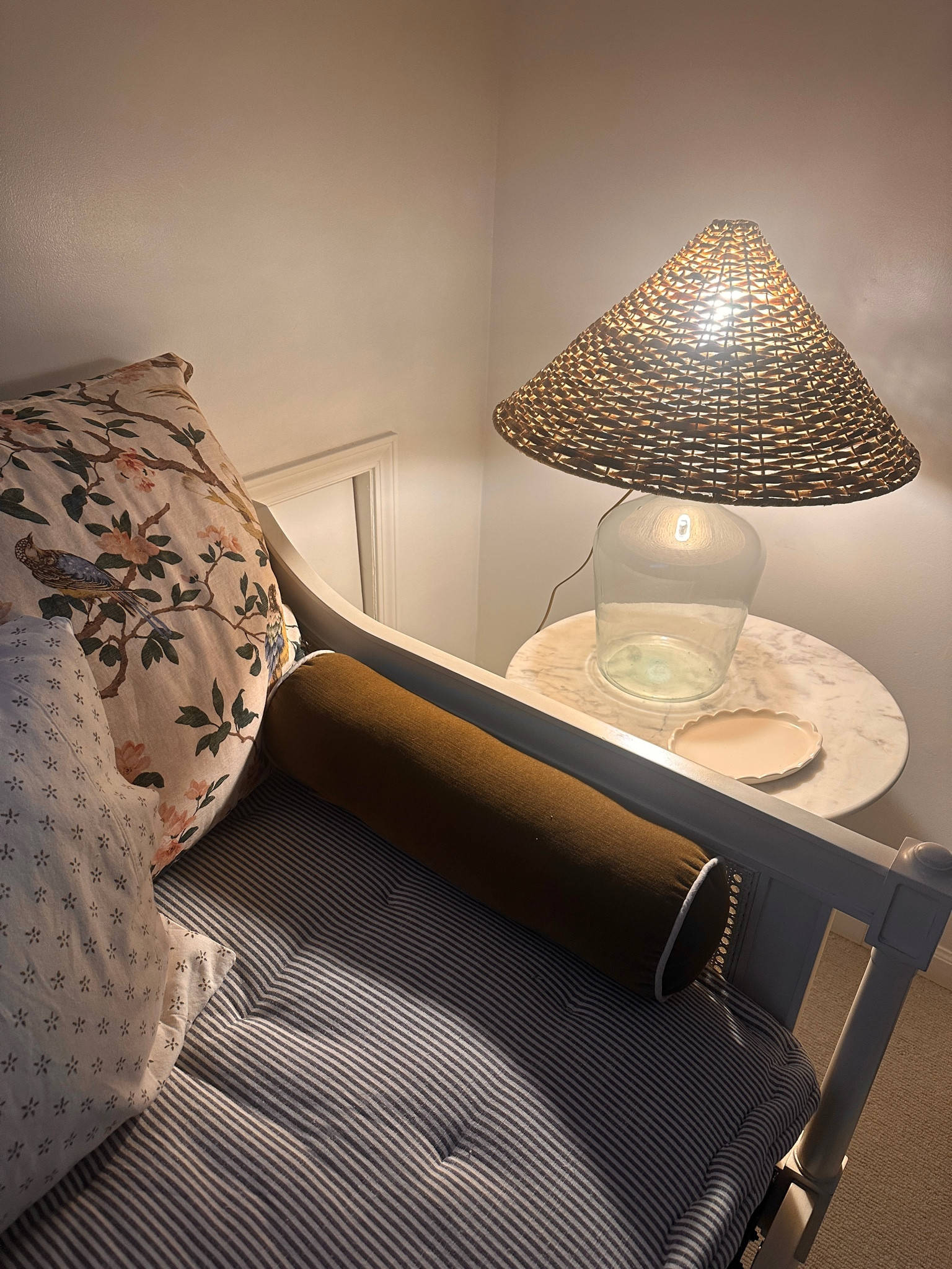 Guest bedroom glow 🌟

❤️Daybed cover from world market
❤️Lamp was a glass jug I converted to a lamp with a shade from Ballard designs 
❤️side table from world market 
❤️pillows from west elm and pottery barn 
 


Home decor, bedroom inspo, guest bedroom design  

#LTKFindsUnder50 #LTKFindsUnder100 #LTKHome