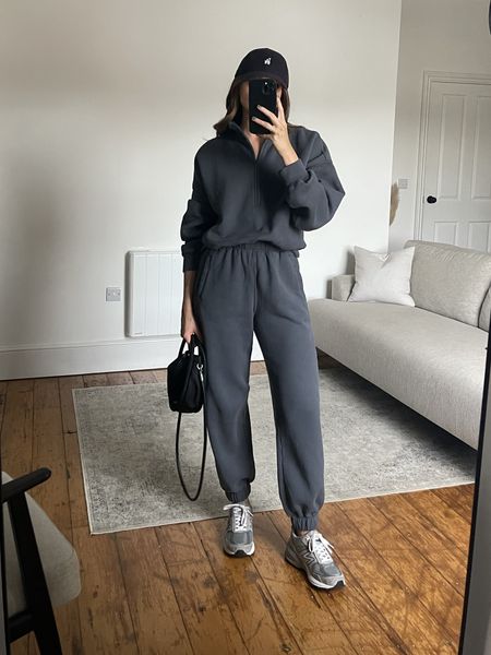 Abercrombie, LTK spring sale
20% off when you shop through LTK

They do the best loungewear sets, my favourites are the half zip and matching jogger sets. I always take a medium in the half zips and a small in the joggers 



#LTKSpringSale #LTKSeasonal