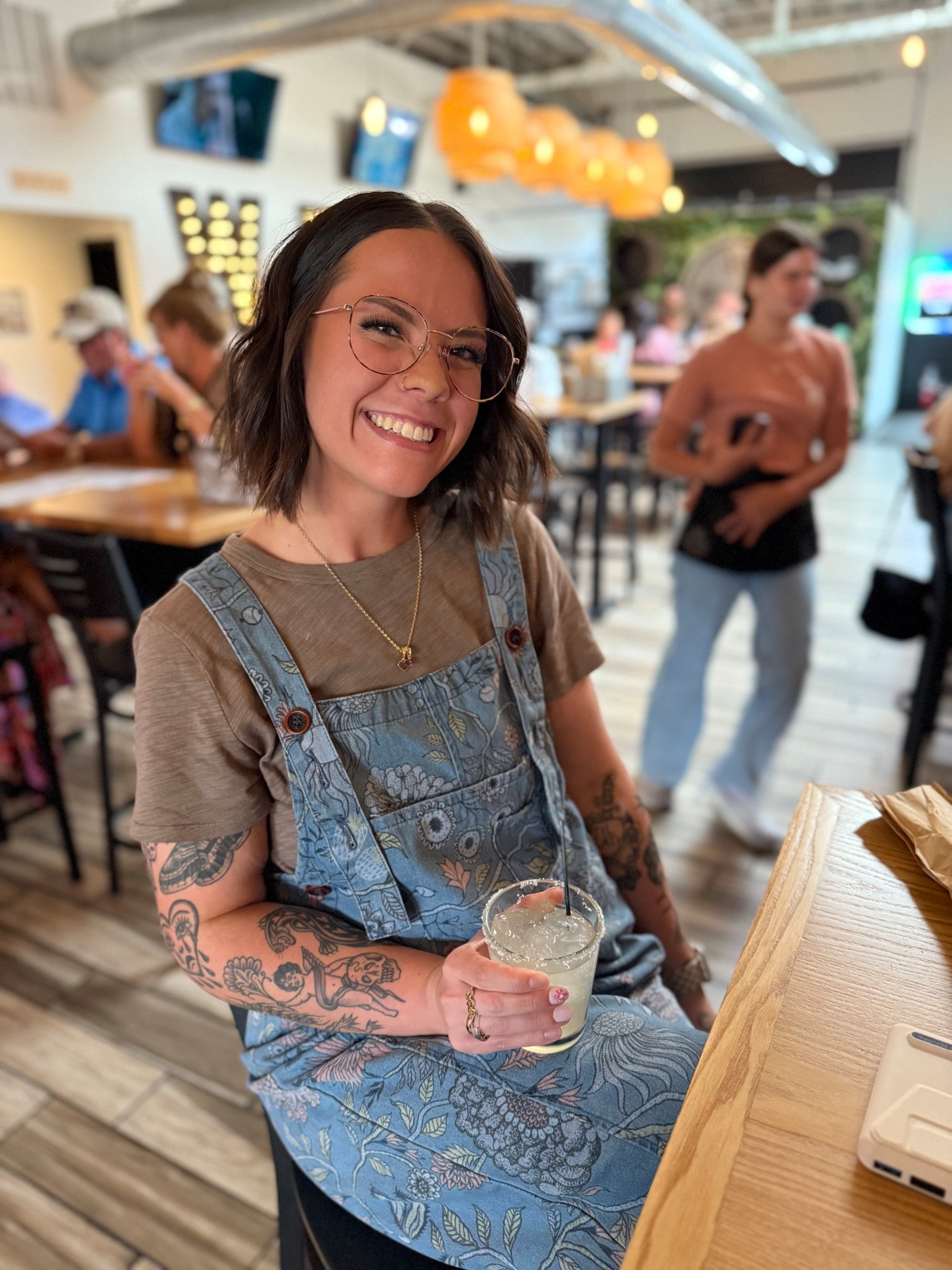 cute & cozy ✨ wearing a medium in the tee and small in the overalls!

#LTKStyleTip #LTKSaleAlert #LTKMidsize