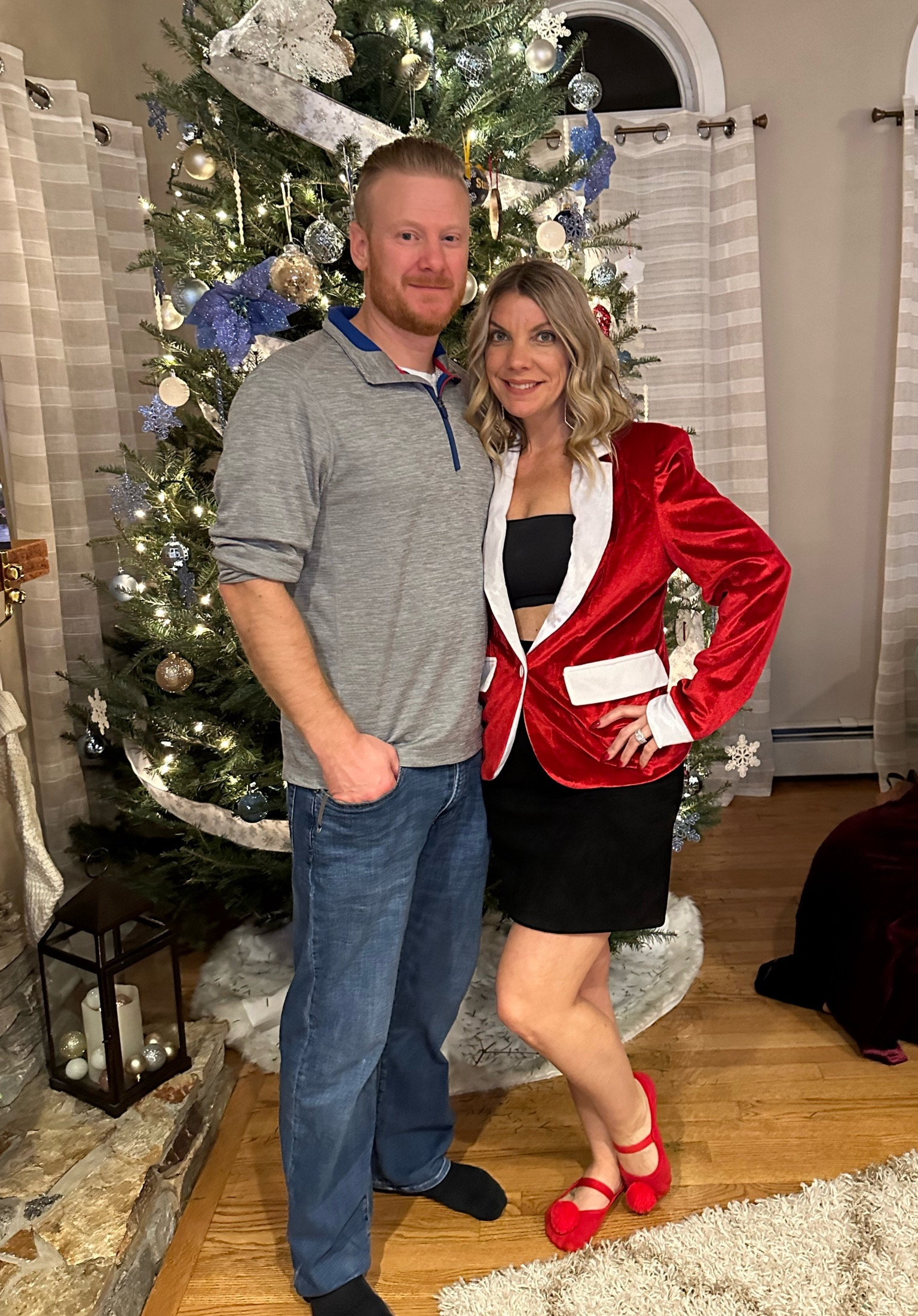 Holiday party ready with this @skims bandeau topped with my Santa blazer and high waisted skirt. Final touch was ballet slipper socks, perfect for the shoe-free house! 

#christmasoutfit #partyoutfit #holidayoutfit #santablazer #skirt #bandeau #skims 


#LTKSeasonal #LTKfindsunder100 #LTKHoliday