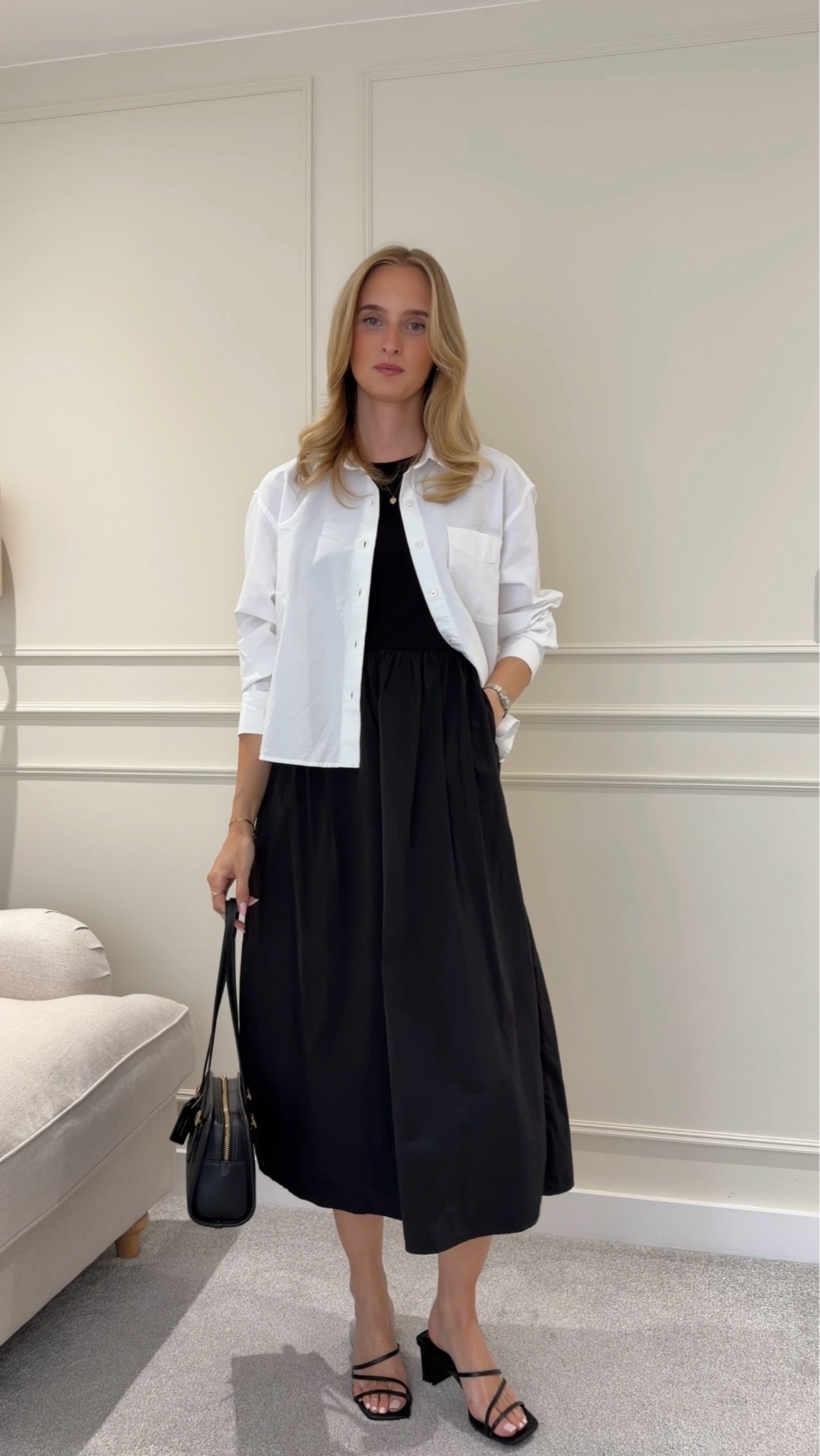 5 ways to style a white shirt, look 2🤍

Layering a white shirt over a dress instantly makes it feel more relaxed and gives you another way to wear pieces already in your wardrobe. 

Wearing XS in the shirt and XS in the dress.

#LTKsummer #LTKeurope #LTKuk