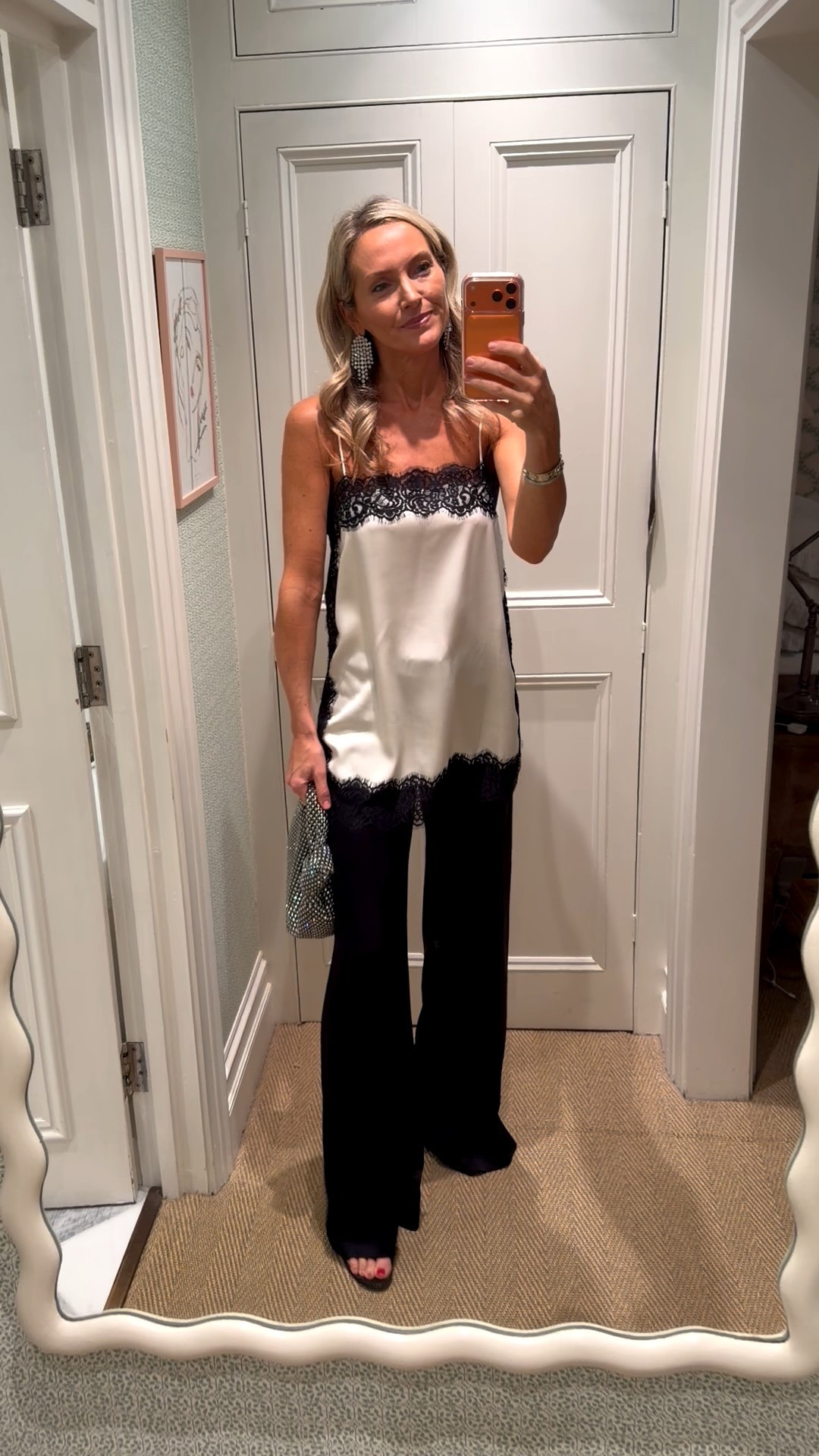 Surprised how much I loved this simple silky top - worn with a tuxedo suit it was perfect for the work Xmas party! I found a great tux suit which I have linked but it’s not the same style jacket so you would probably tuck top in..  my suit is Serena Bute xx