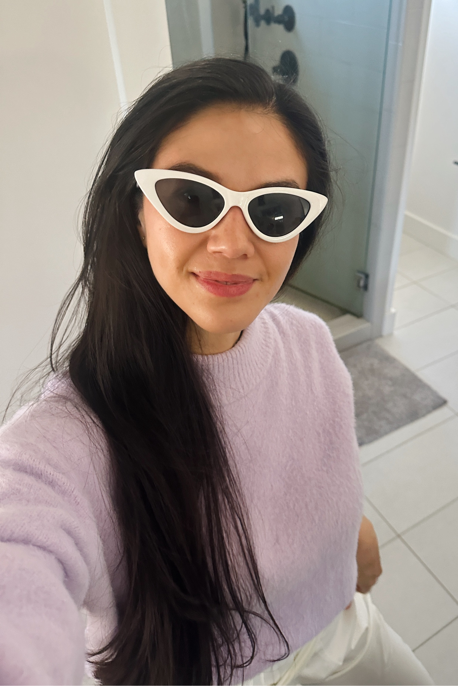 White sunnies 🤍

#sunglasses #vacation

#LTKSeasonal