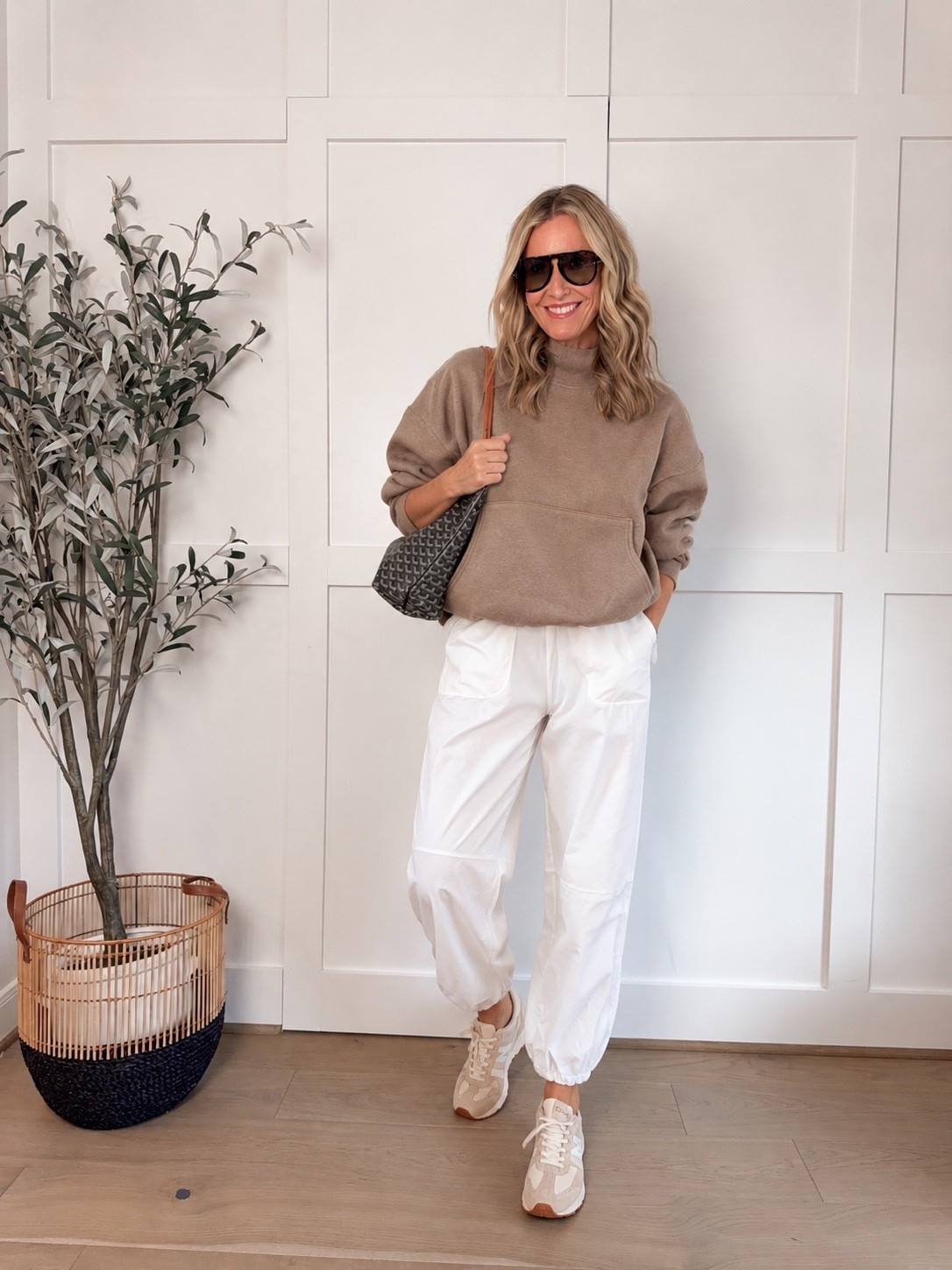 These pants can be worn straight leg or cinched up on the bottoms!￼

#LTKootd #LTKmomlife #LTKOver40