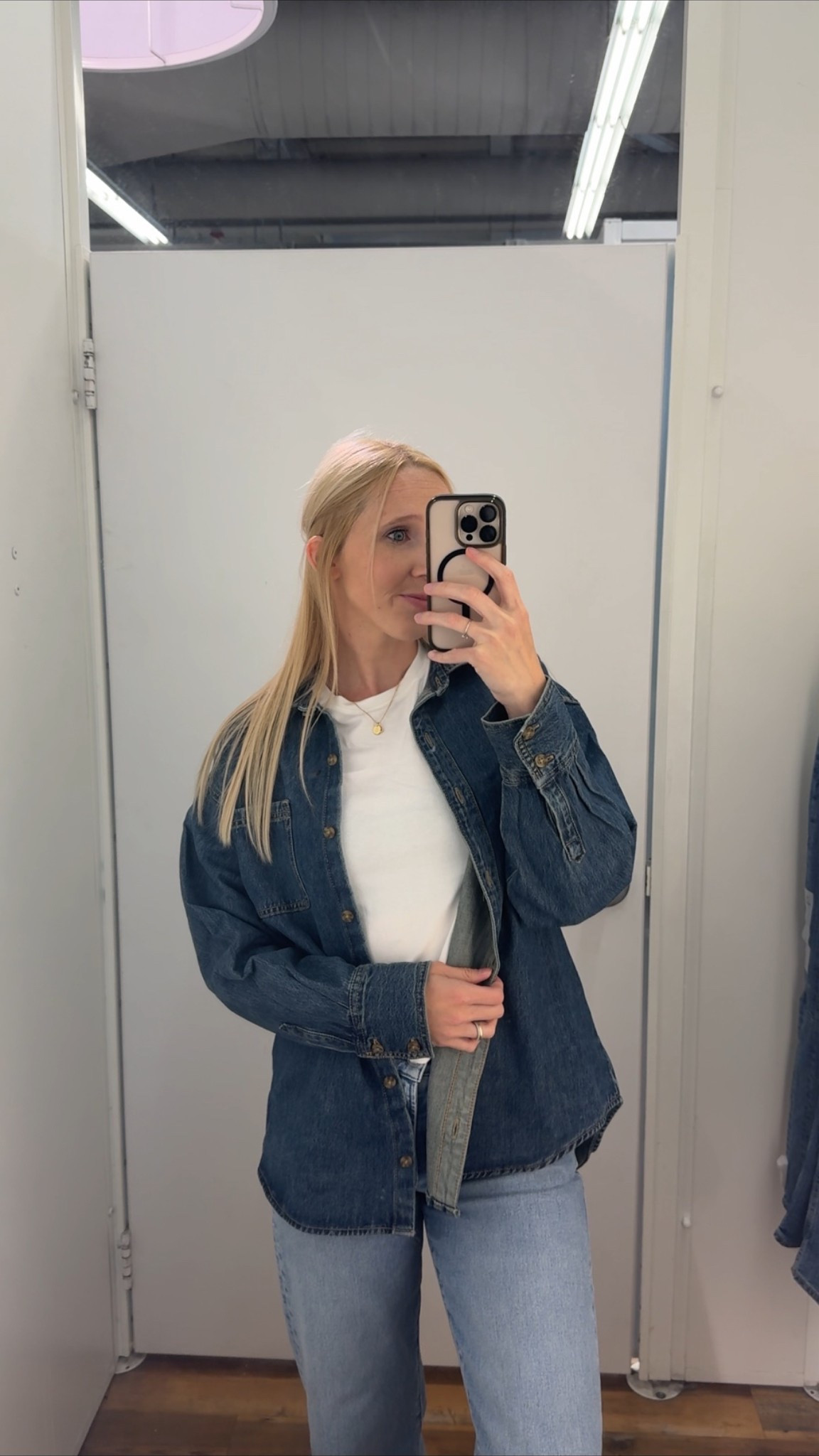 Found this great quality oversized denim shirt jacket from Old Navy and it’s on sale! ✨

It’s the perfect layering piece as we go into Fall! I’ll link my cropped wide leg jeans, white layering tee and initial necklace below too!


Old navy try on, fall outfits, denim jacket, old navy haul, affordable outfits, fall fashion, how to style denim shirts, Madewell jeans, Brook and York jewelry

#LTKSeasonal #LTKSaleAlert #LTKootd