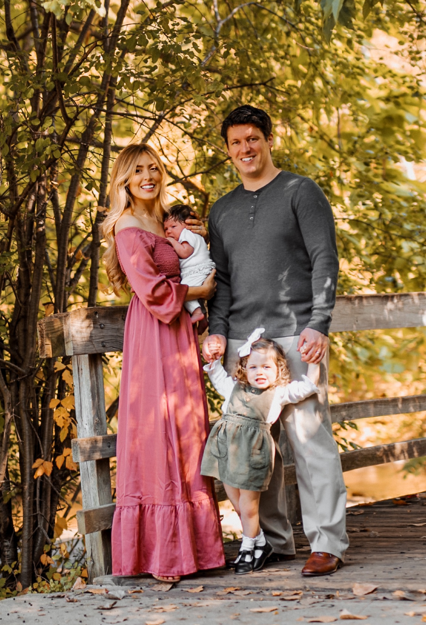 Happy October first! Family photo season! 

#LTKfamily #LTKHoliday #LTKCon