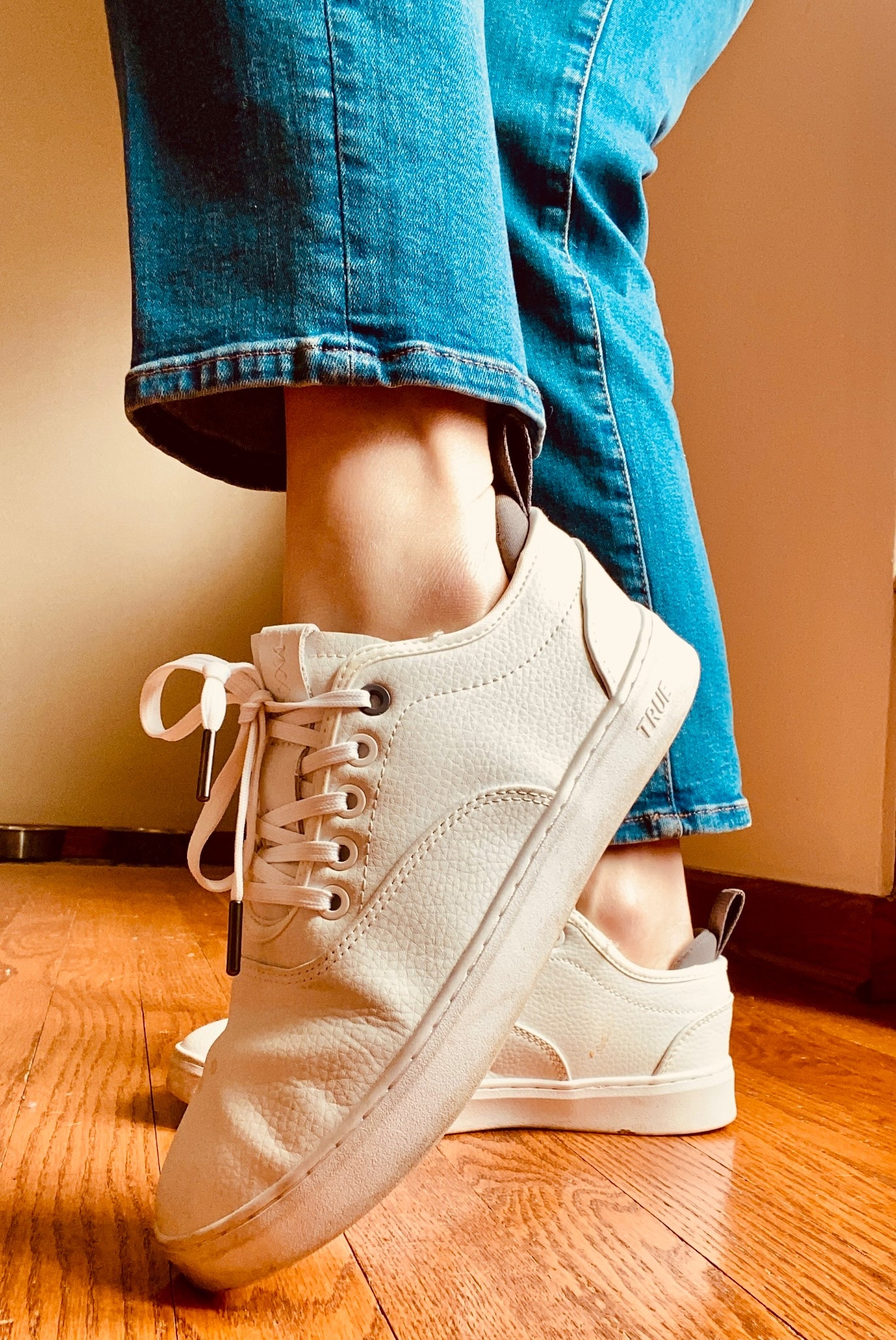 The white sneaker that everyone needs!

#LTKmomlife #LTKspringtrends #LTKSeasonal