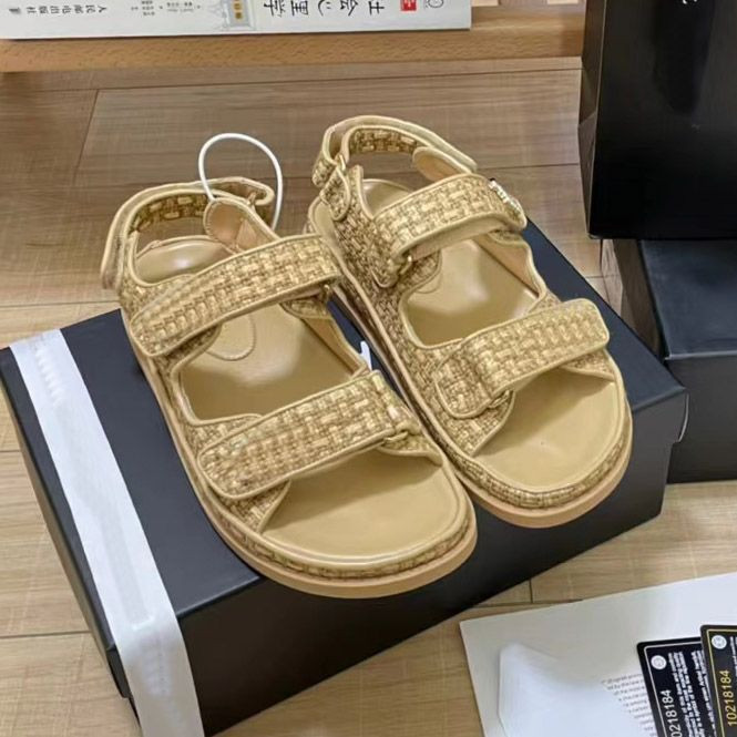 Designer Women Sandals Crystal Calf Leather Slippers Quilted Platform Slides Dad Slipper Summer B... | DHGate
