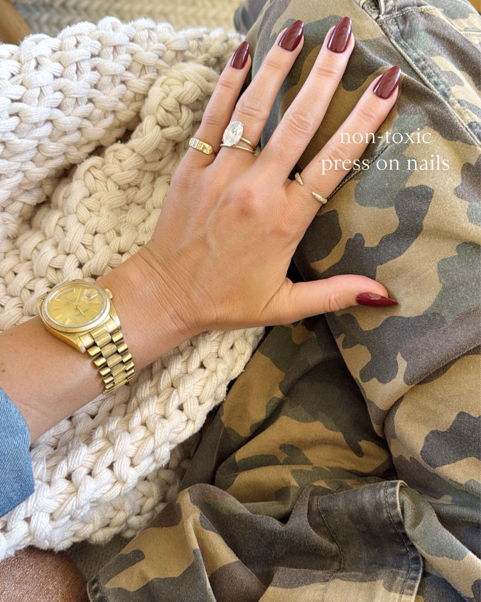 Non-toxic press on nails💅

Clean beauty 
Fall outfit

#LTKBeauty #LTKSeasonal #LTKootd