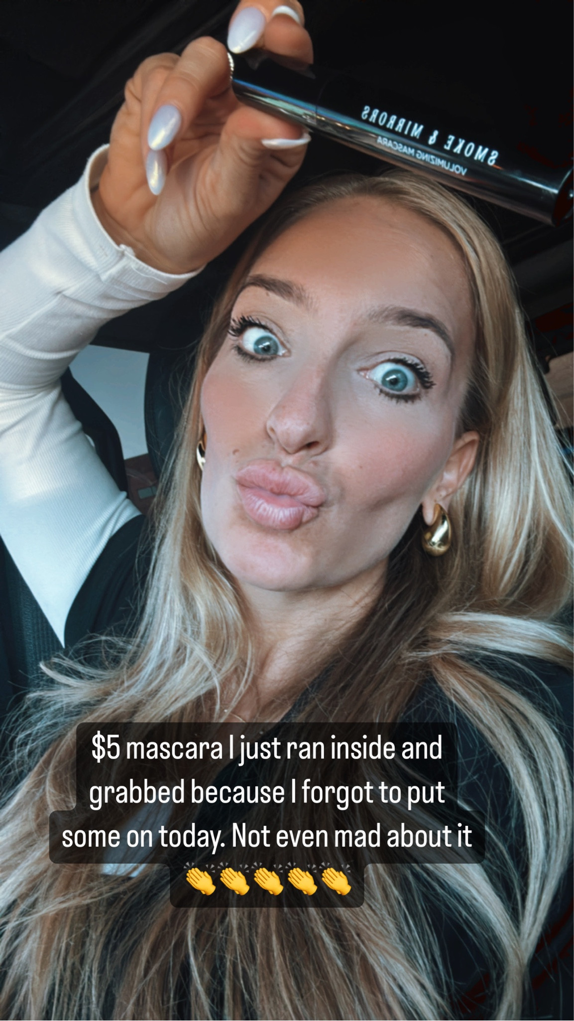 Volumizing mascara