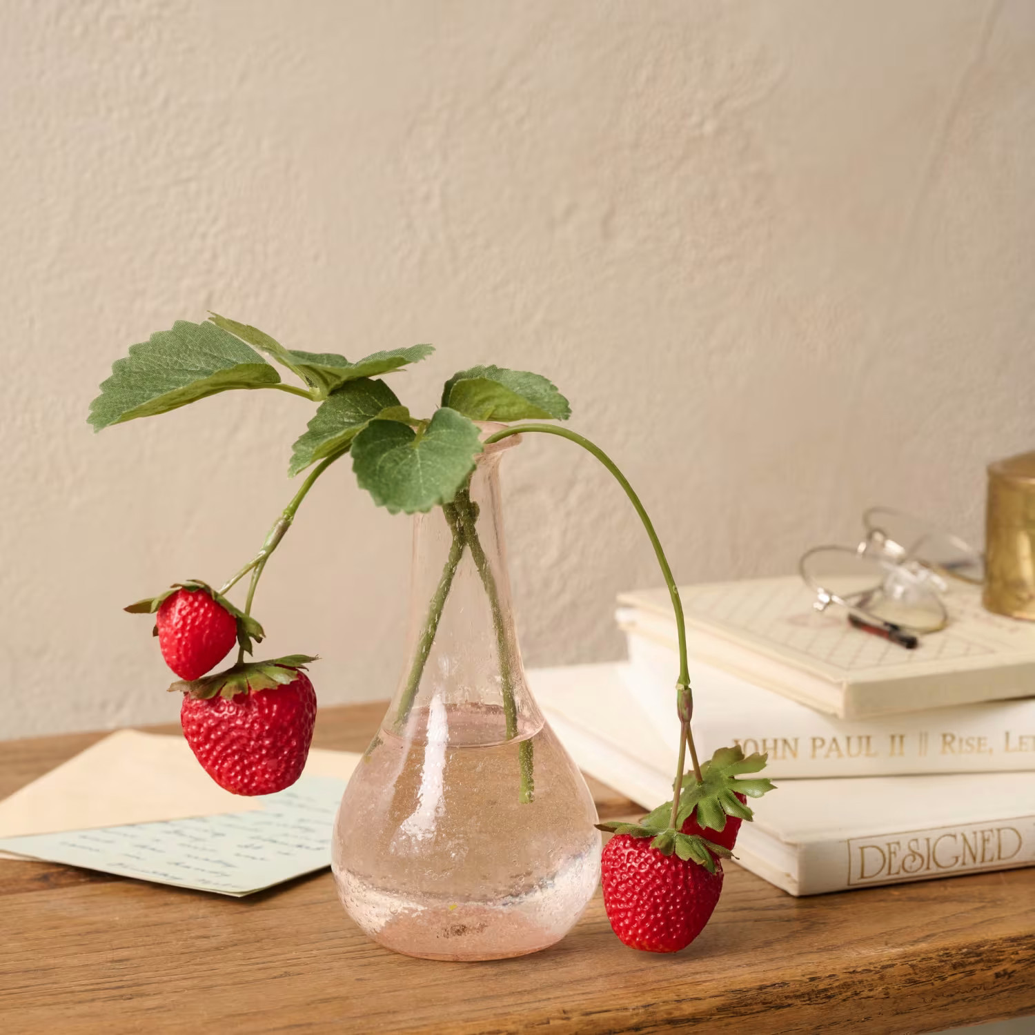 Strawberry Vine Spray | Magnolia