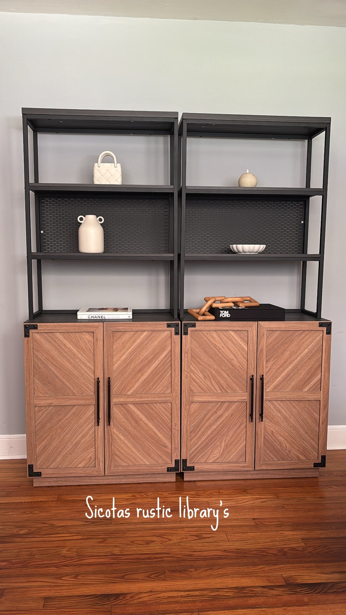 Si cotas beautiful library

#LTKHome #LTKSeasonal #LTKSummerEdit