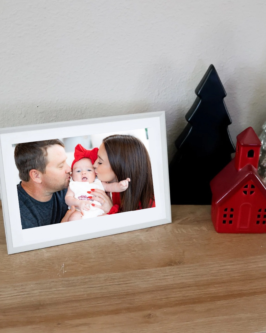 the easiest way to stay connected through photos! 👏🏻

Use code HOLIDAY for $35 off!

#auraframes #giftideas 

#LTKGiftGuide #LTKFamily #LTKHoliday