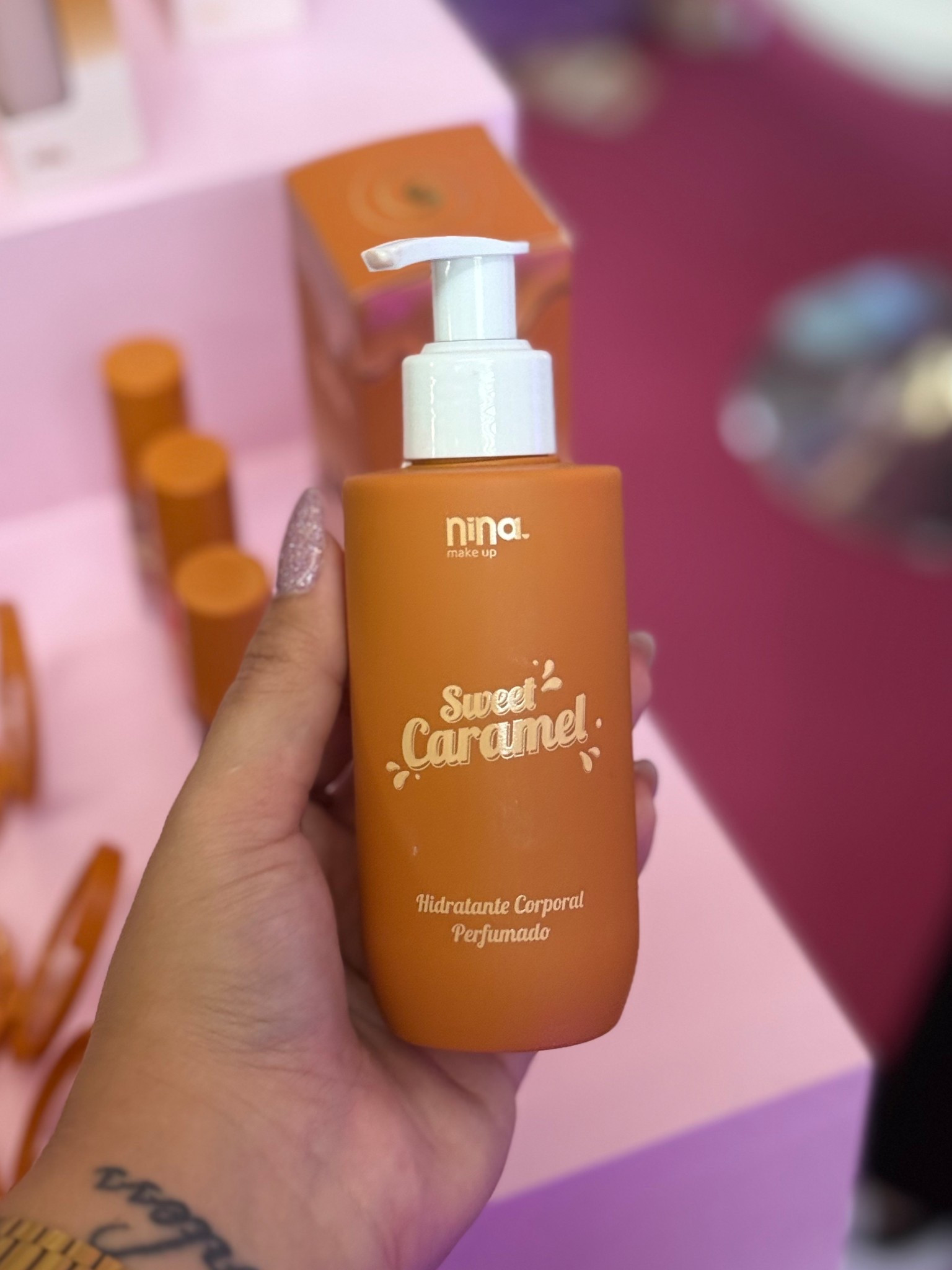 Hidratante corporal com cheirinho de caramelo? Esse é deliciosooooo!

#LTKbrasil #LTKpromo #LTKbeleza