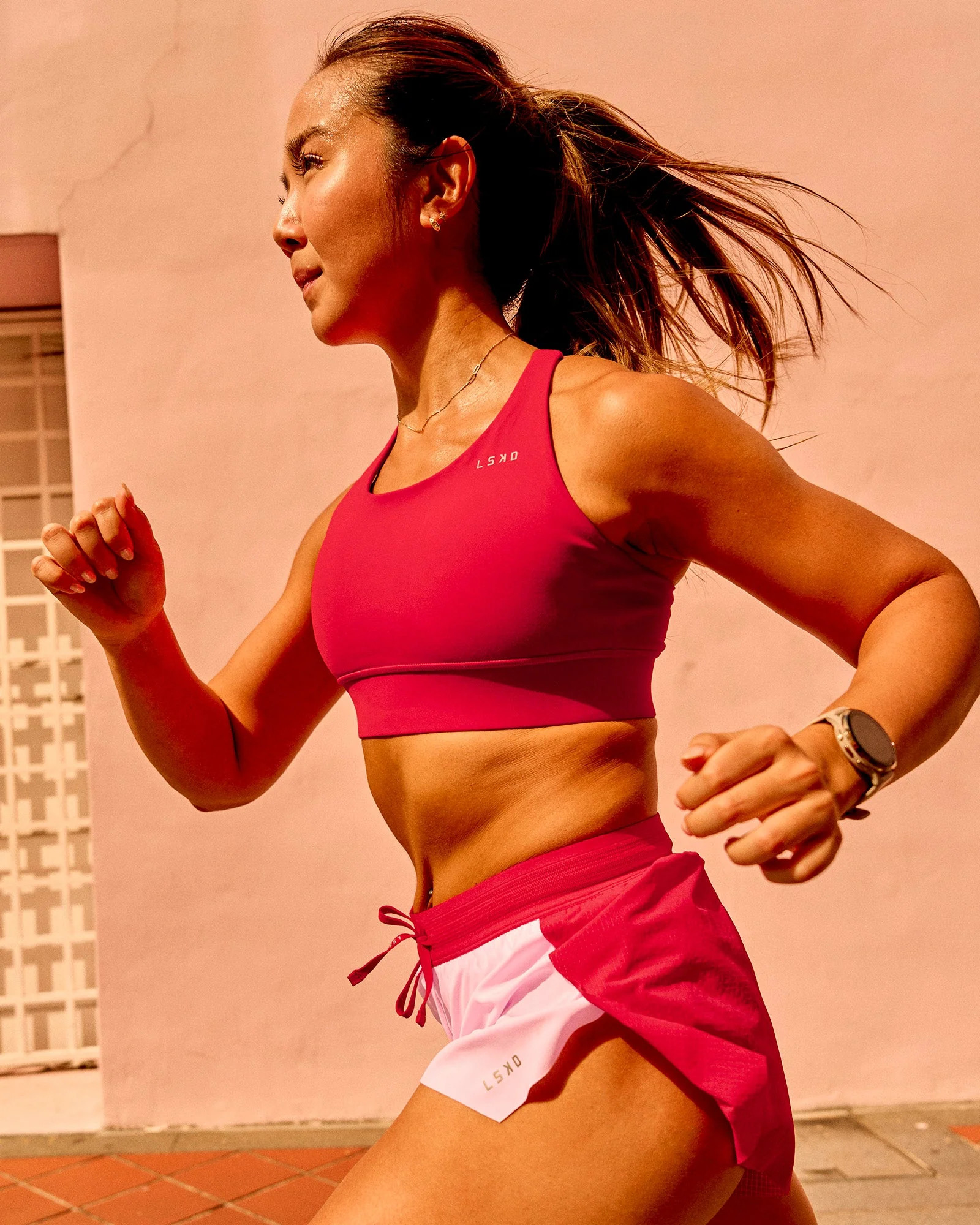 Accelerate Medium Support Sports Bra - Scarlet | LSKD | LSKD